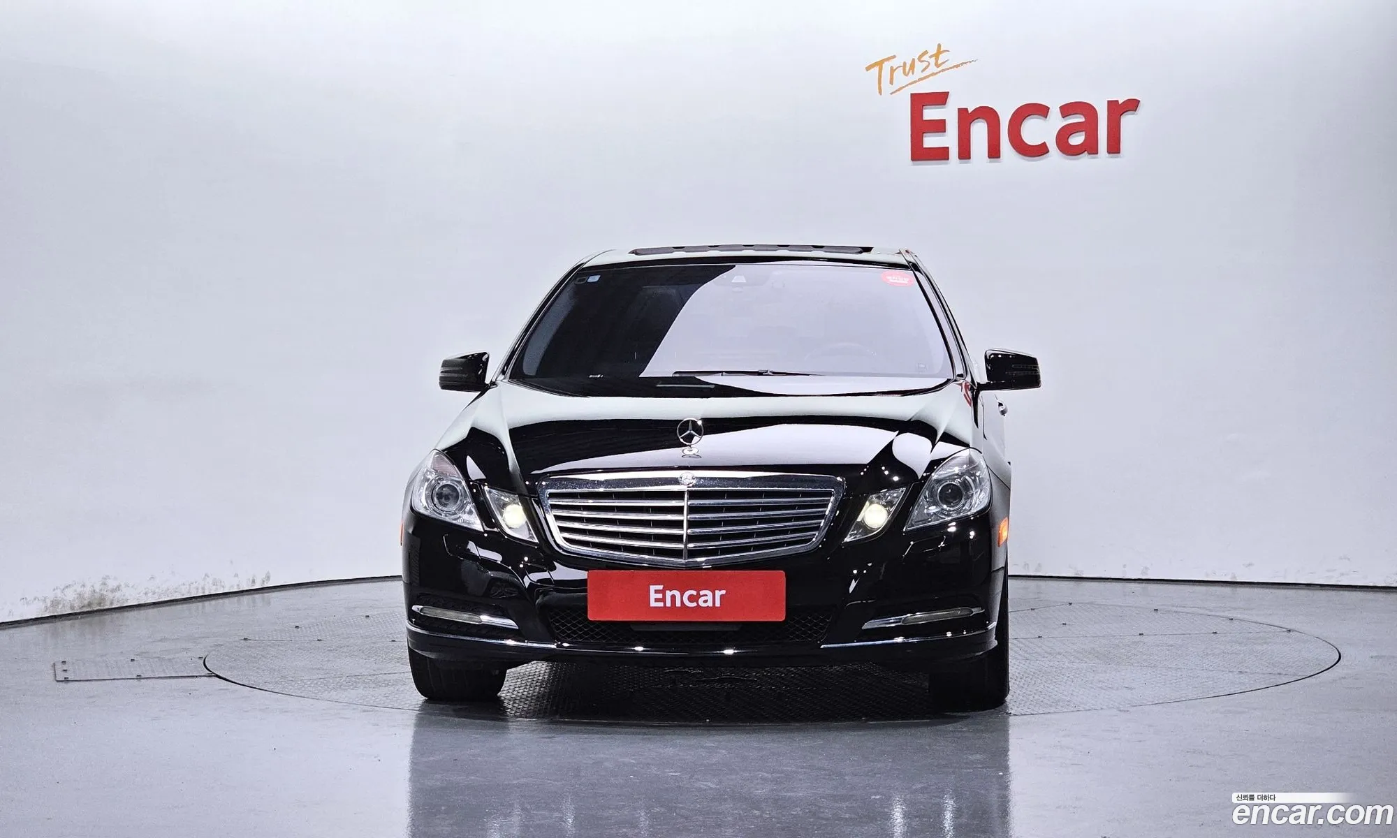 Mercedes-Benz E-Class W212 2011 WDDHF8HB2BA275488 — 8