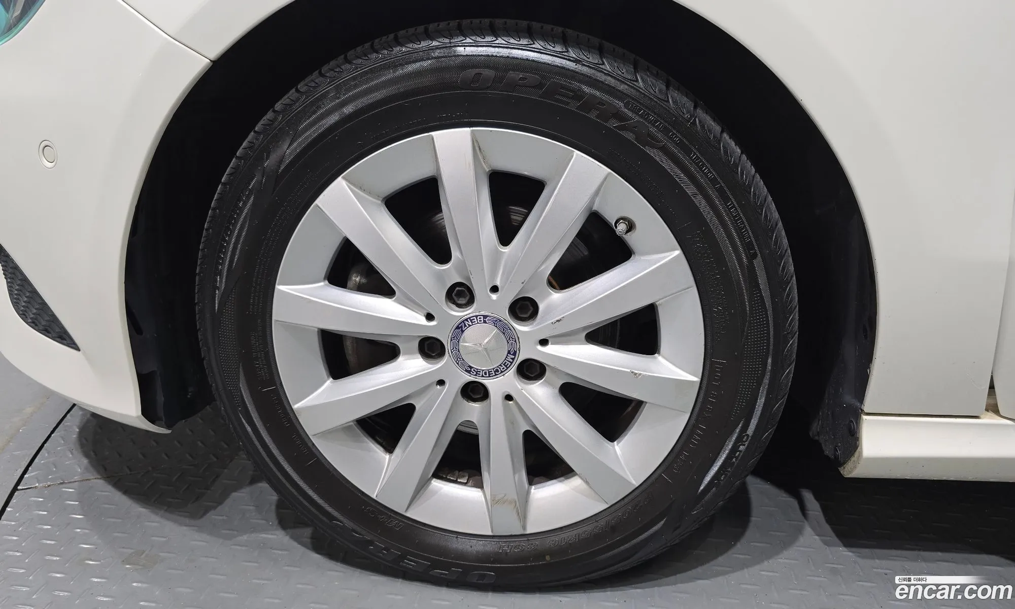 Mercedes-Benz A-Class W176 2015 WDDBF1CB2FJ331018 — 3