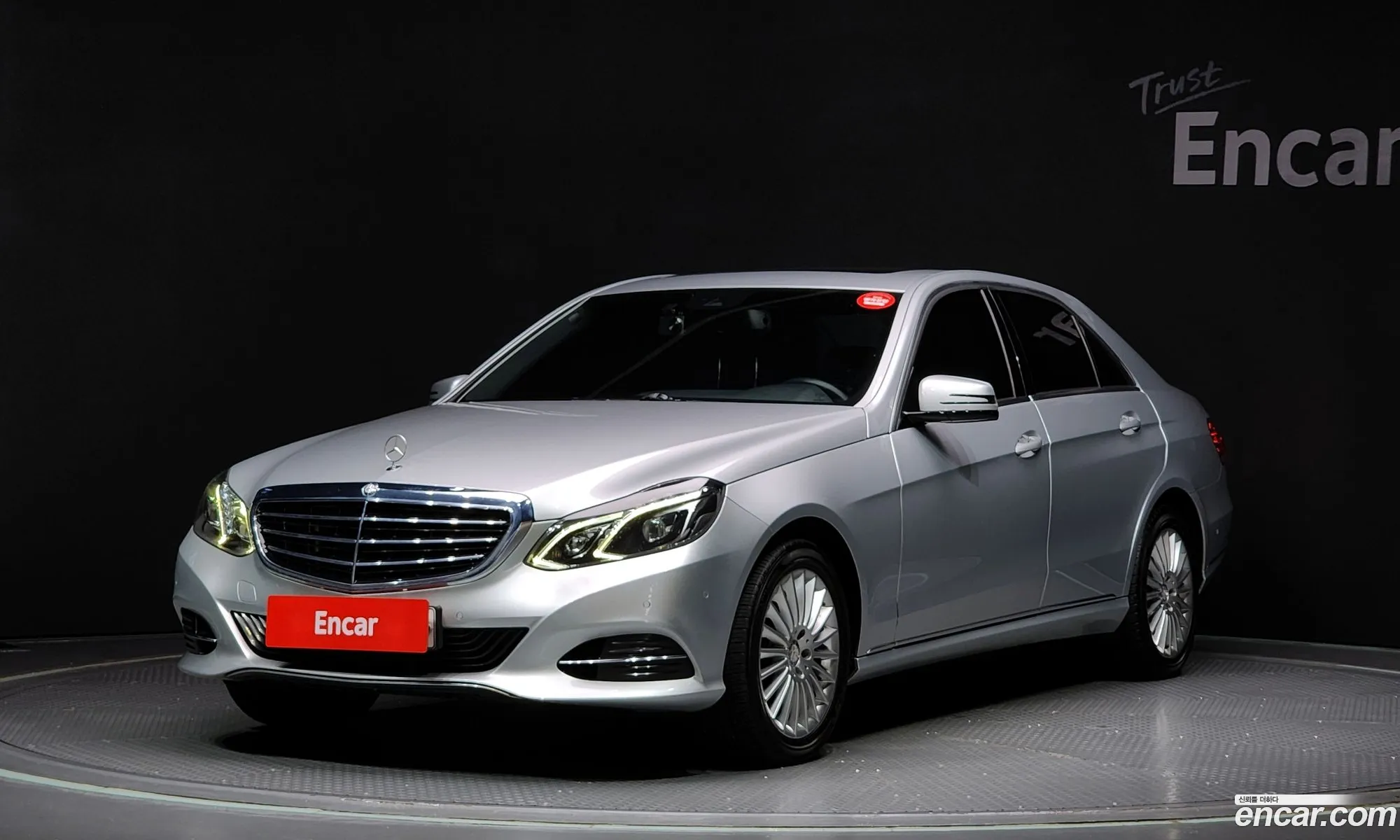 Mercedes-Benz E-Class W212 2014 WDDHF3EB8EA928319 — 3