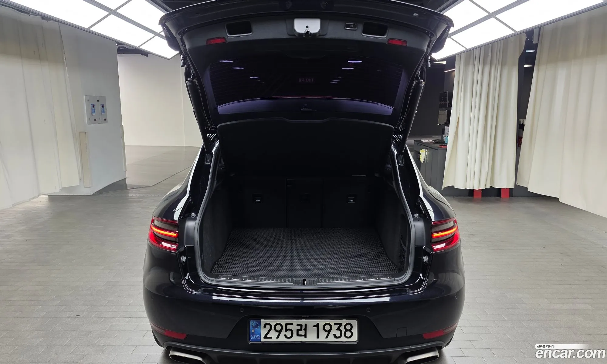 Porsche Macan 2014 WP1AA2958FLB03510 — 19