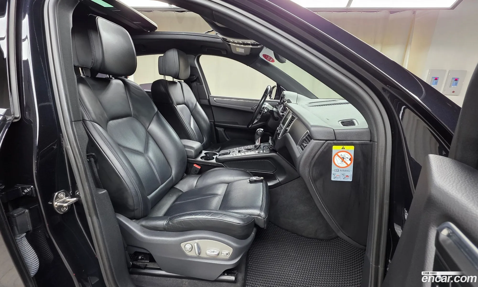 Porsche Macan 2014 WP1AA2958FLB03510 — 14