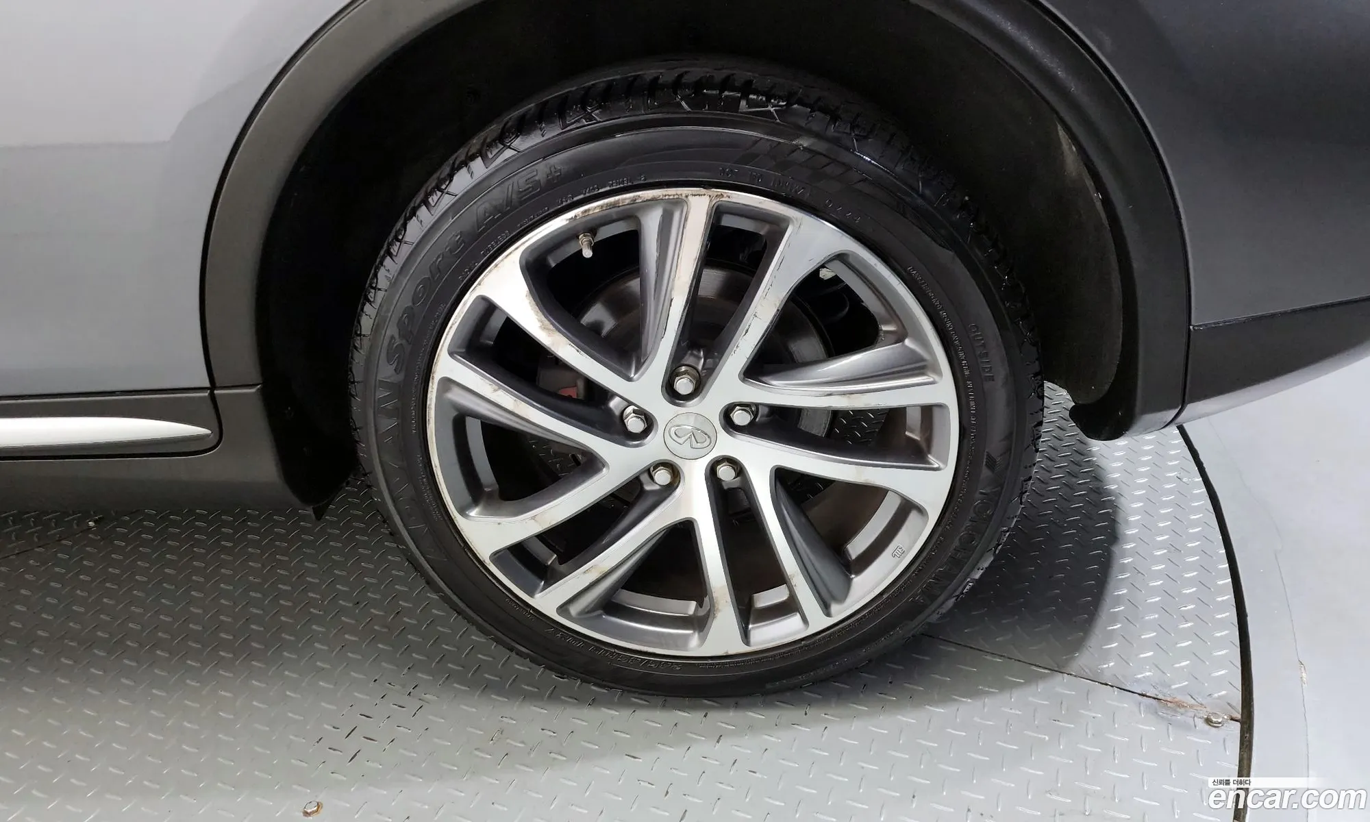 Infiniti QX50 2016 JNKBJ07F0GM500113 — 3