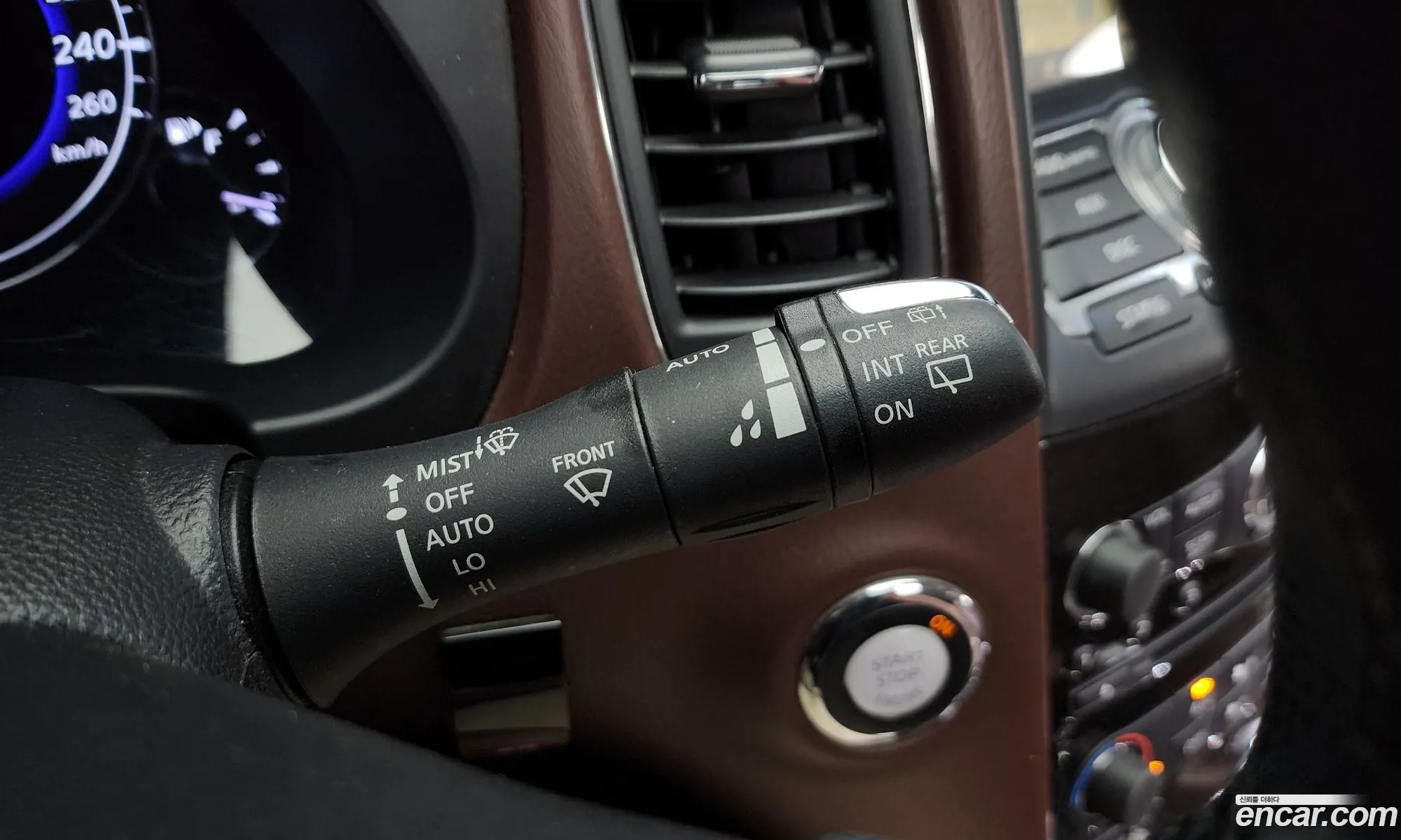 Infiniti QX50 2016 JNKBJ07F0GM500113 — 18