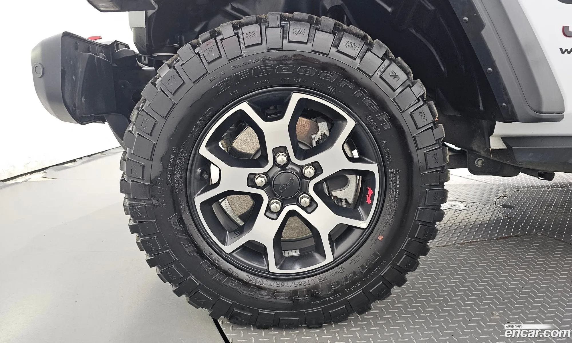 Jeep Wrangler 2023 38393839393933993 — 9