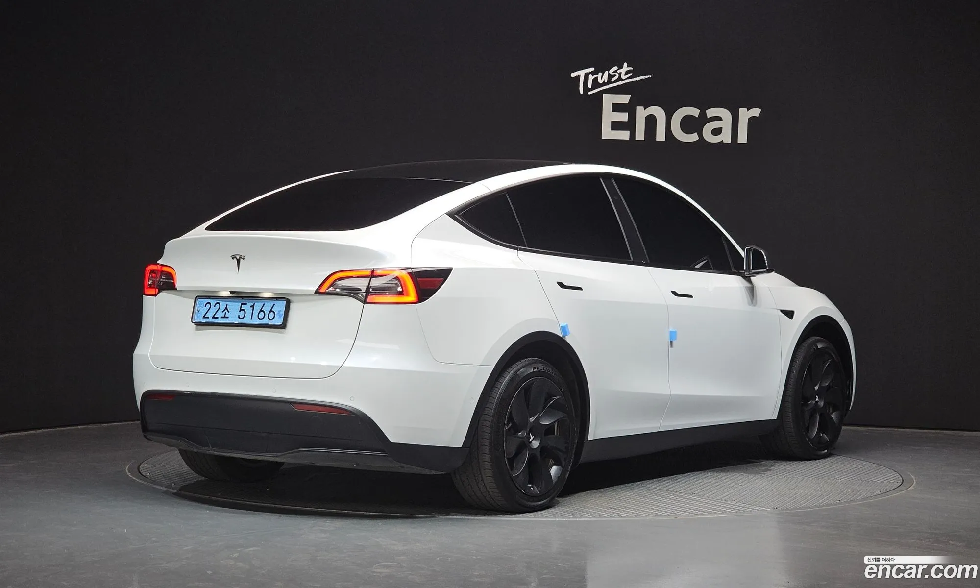 Tesla Model Y 2021 5YJYGDED7MF236928 — 9