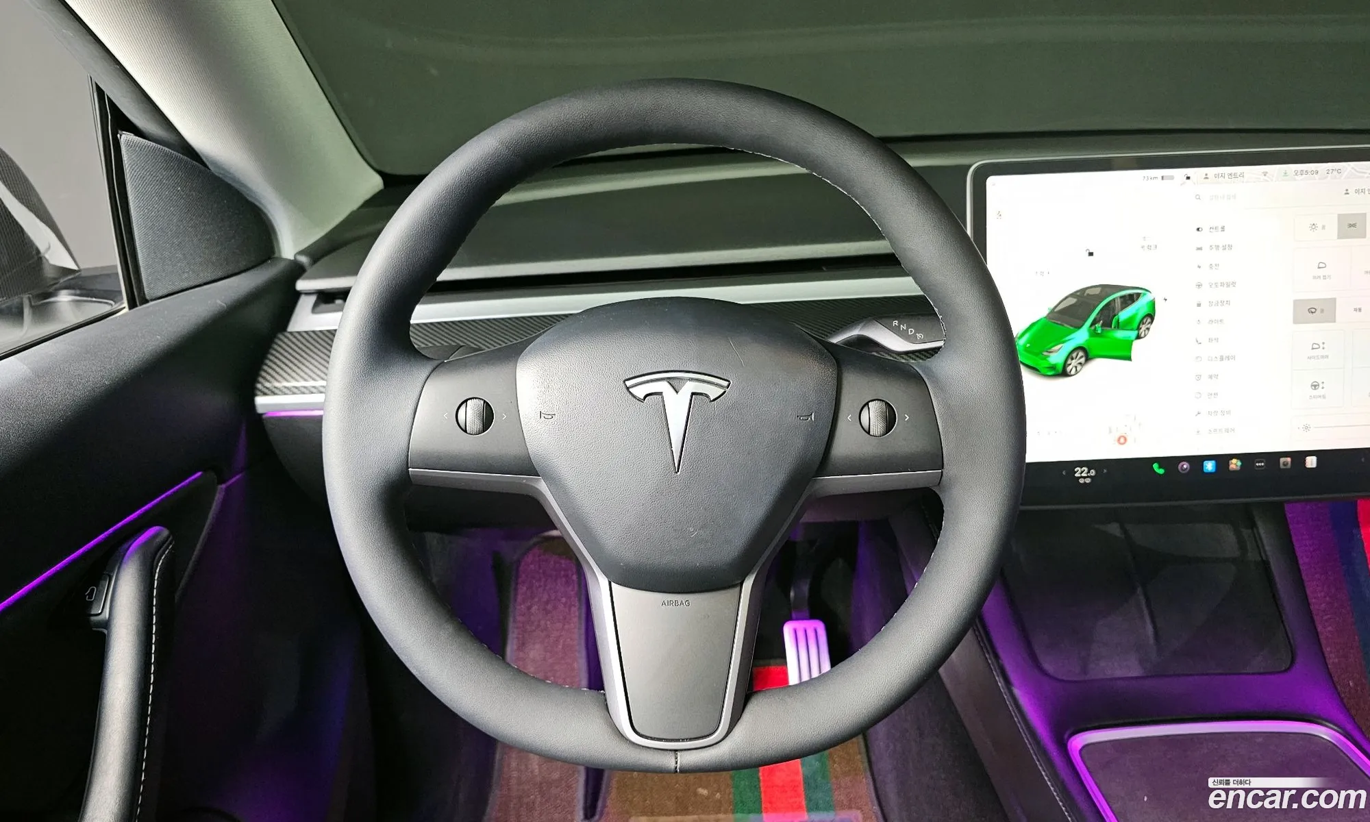 Tesla Model Y 2021 5YJYGDED7MF236928 — 3