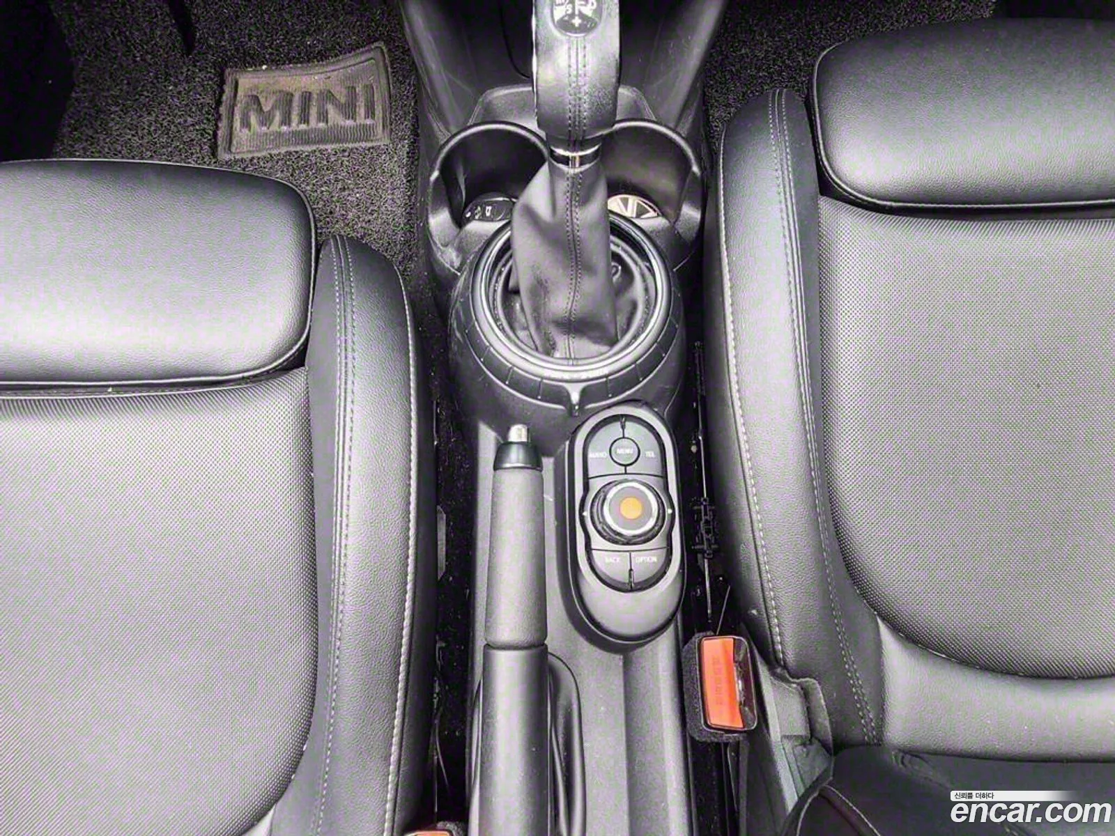 Mini Cooper D 2015 — 12