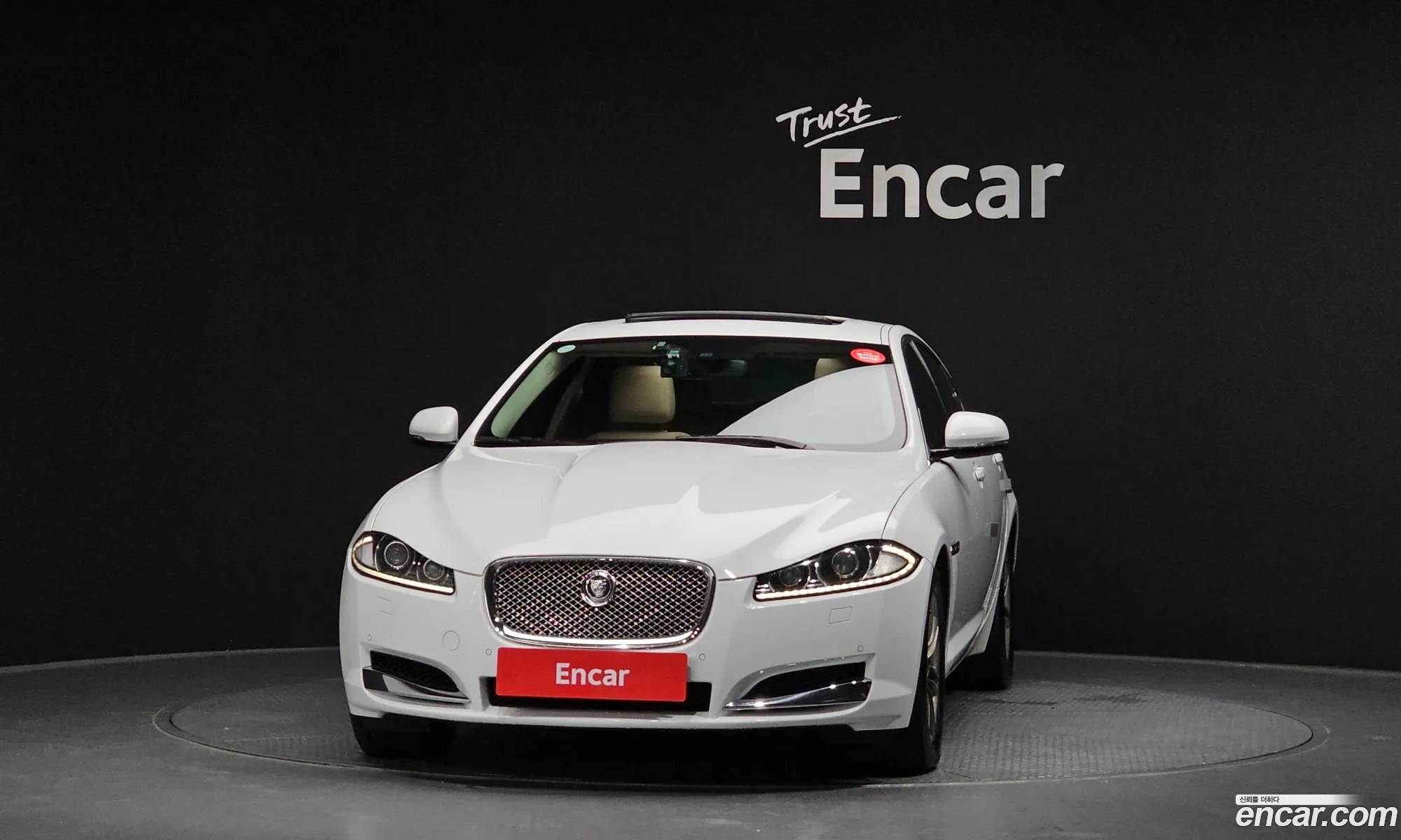 Jaguar XF 2013 SAJAA0548DNS84002 — 3