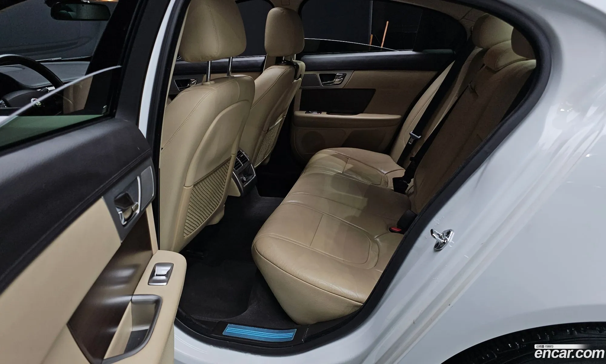 Jaguar XF 2013 SAJAA0548DNS84002 — 7