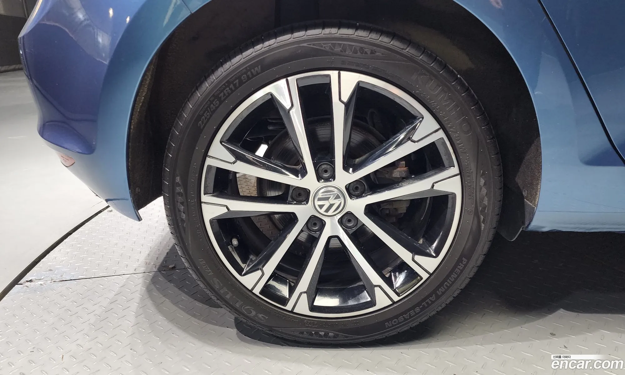 Volkswagen Golf 7th Gen 2014 — 7