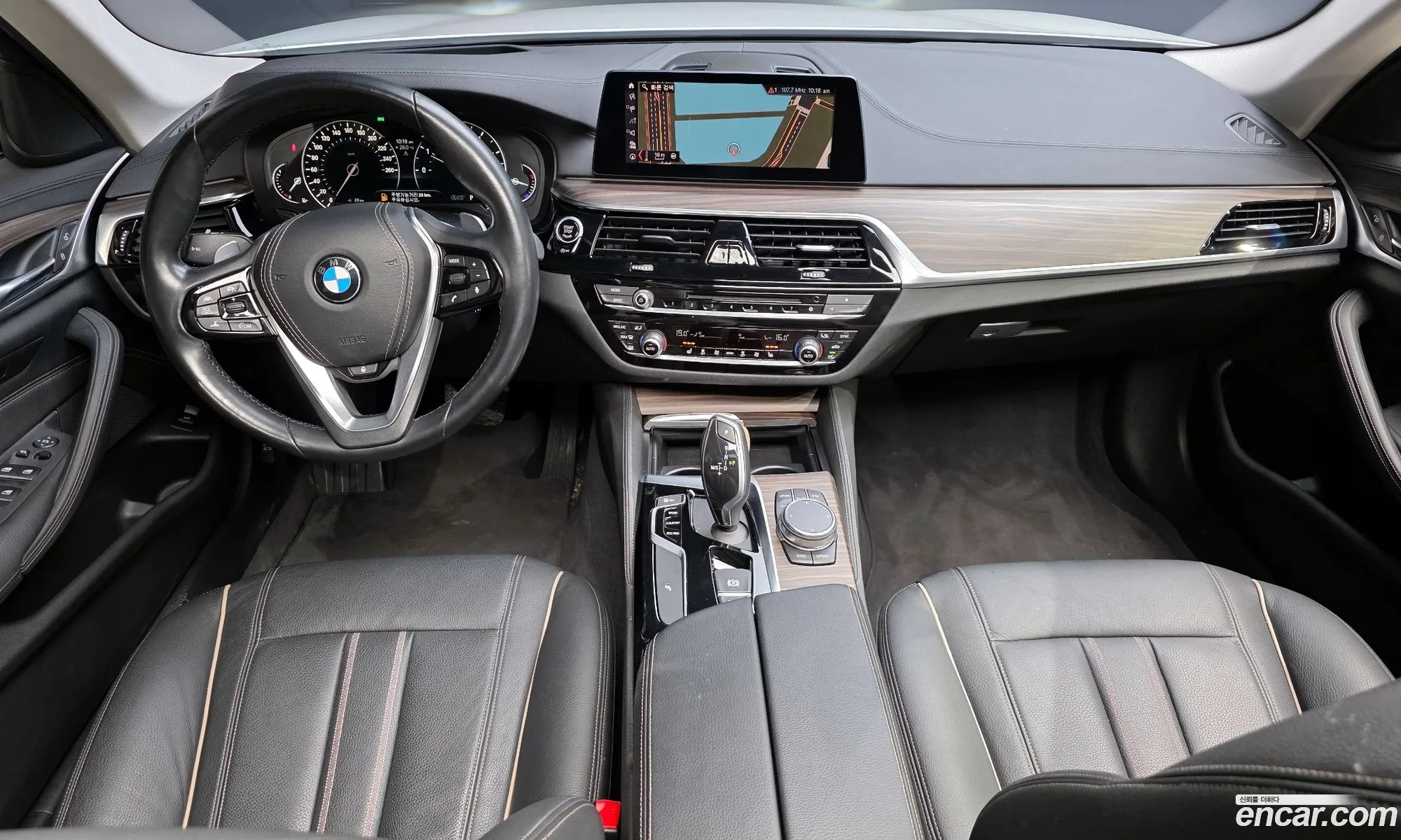BMW 5 Series 2019 WBAJD3108KB317053 — 20