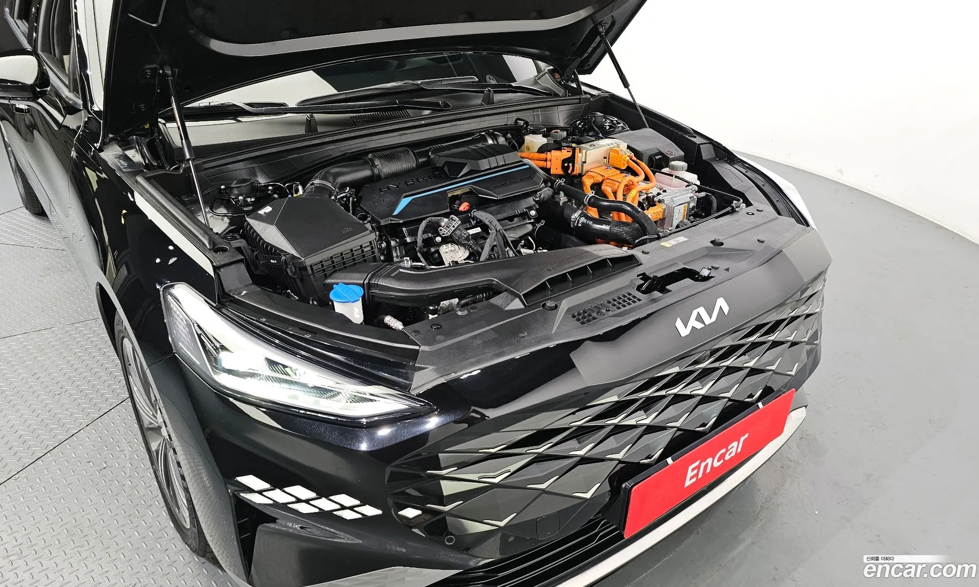 Kia K8 Hybrid 2023 — 9
