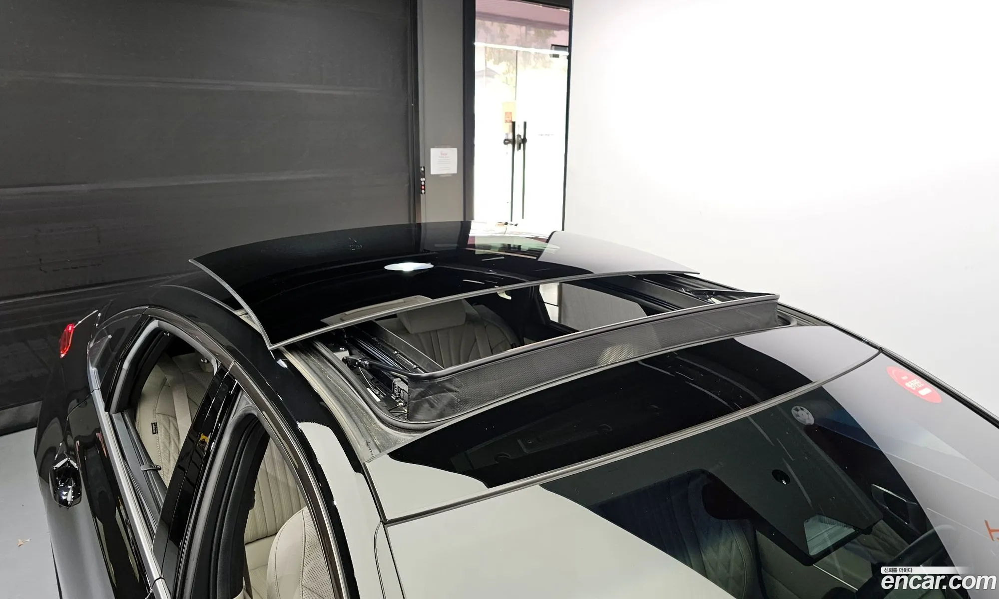 Kia K8 Hybrid 2023 — 13