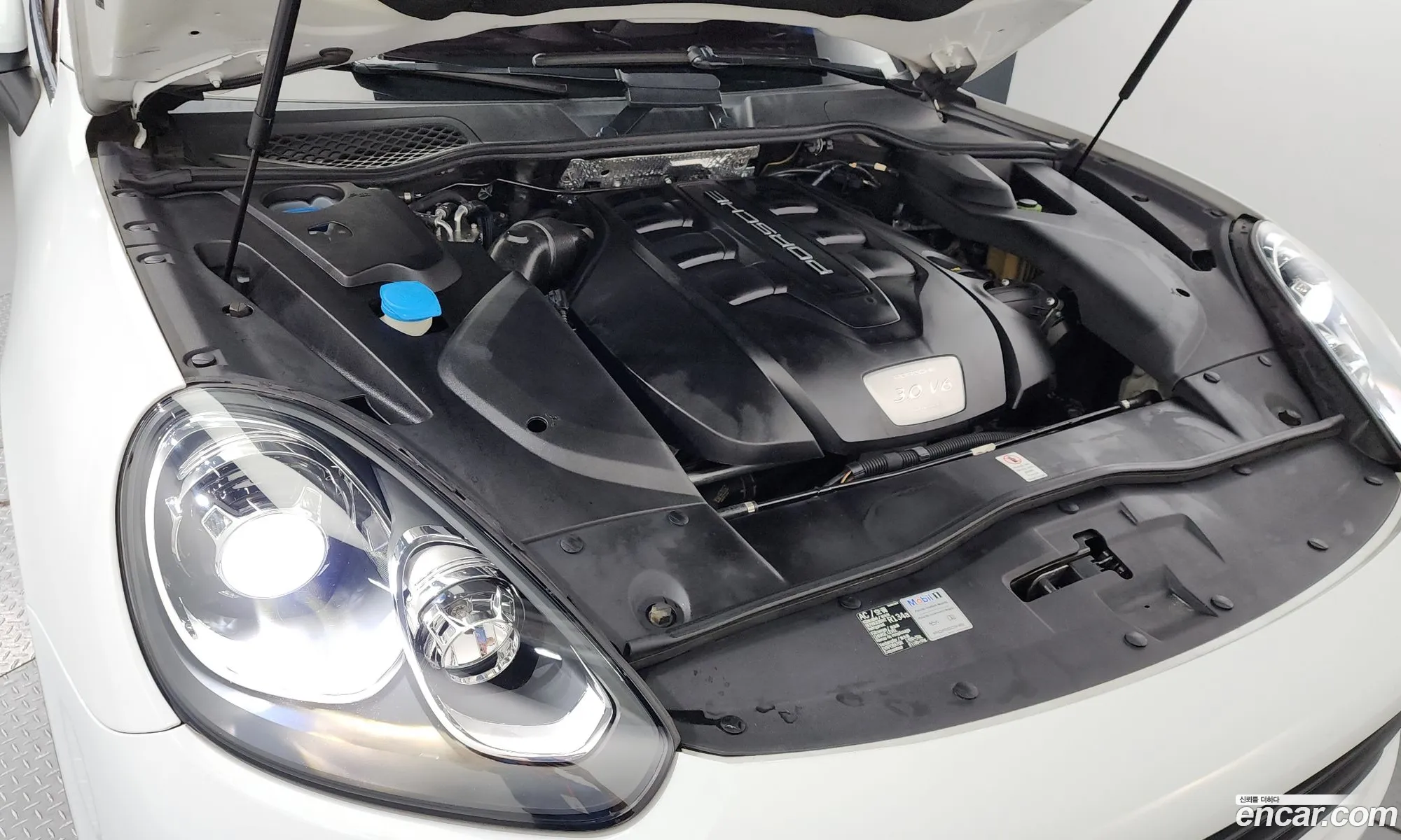 Porsche Cayenne 2016 WP1AF2929GKA49276 — 12