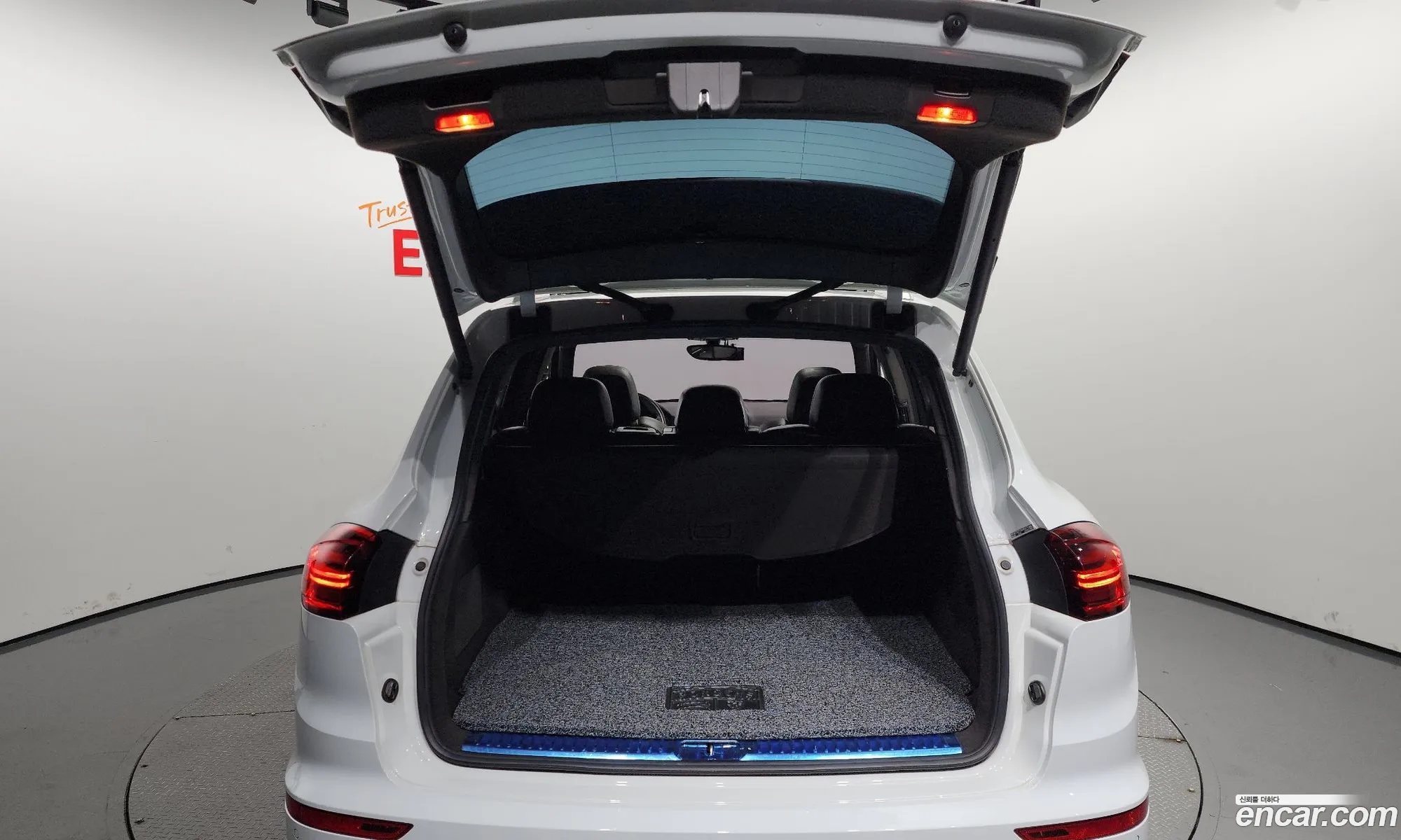 Porsche Cayenne 2016 WP1AF2929GKA49276 — 15