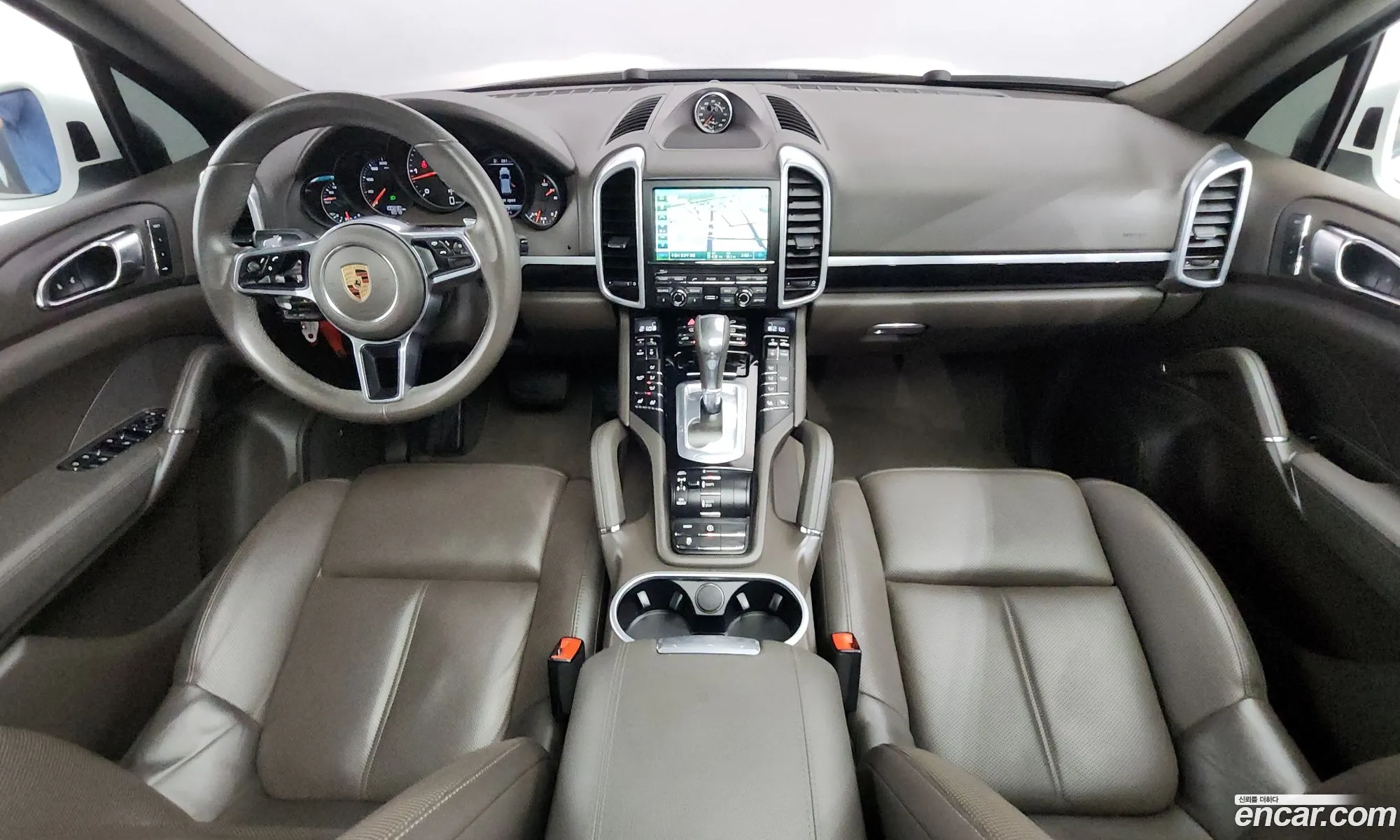 Porsche Cayenne 2016 WP1AF2929GKA49276 — 16