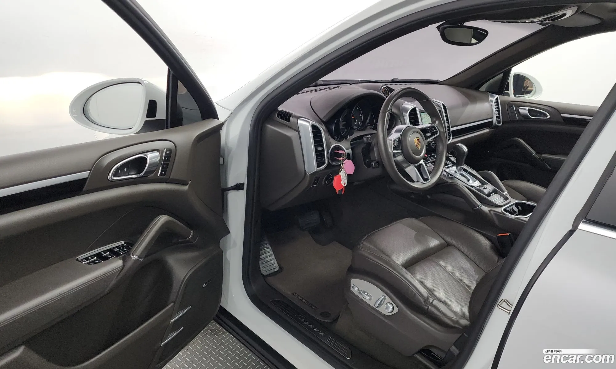 Porsche Cayenne 2016 WP1AF2929GKA49276 — 2