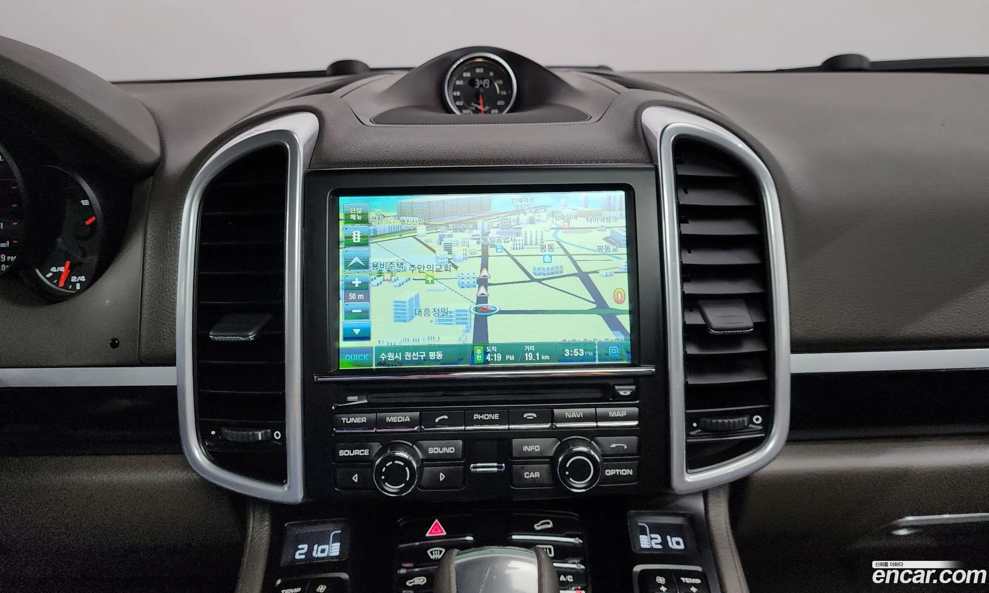 Porsche Cayenne 2016 WP1AF2929GKA49276 — 17