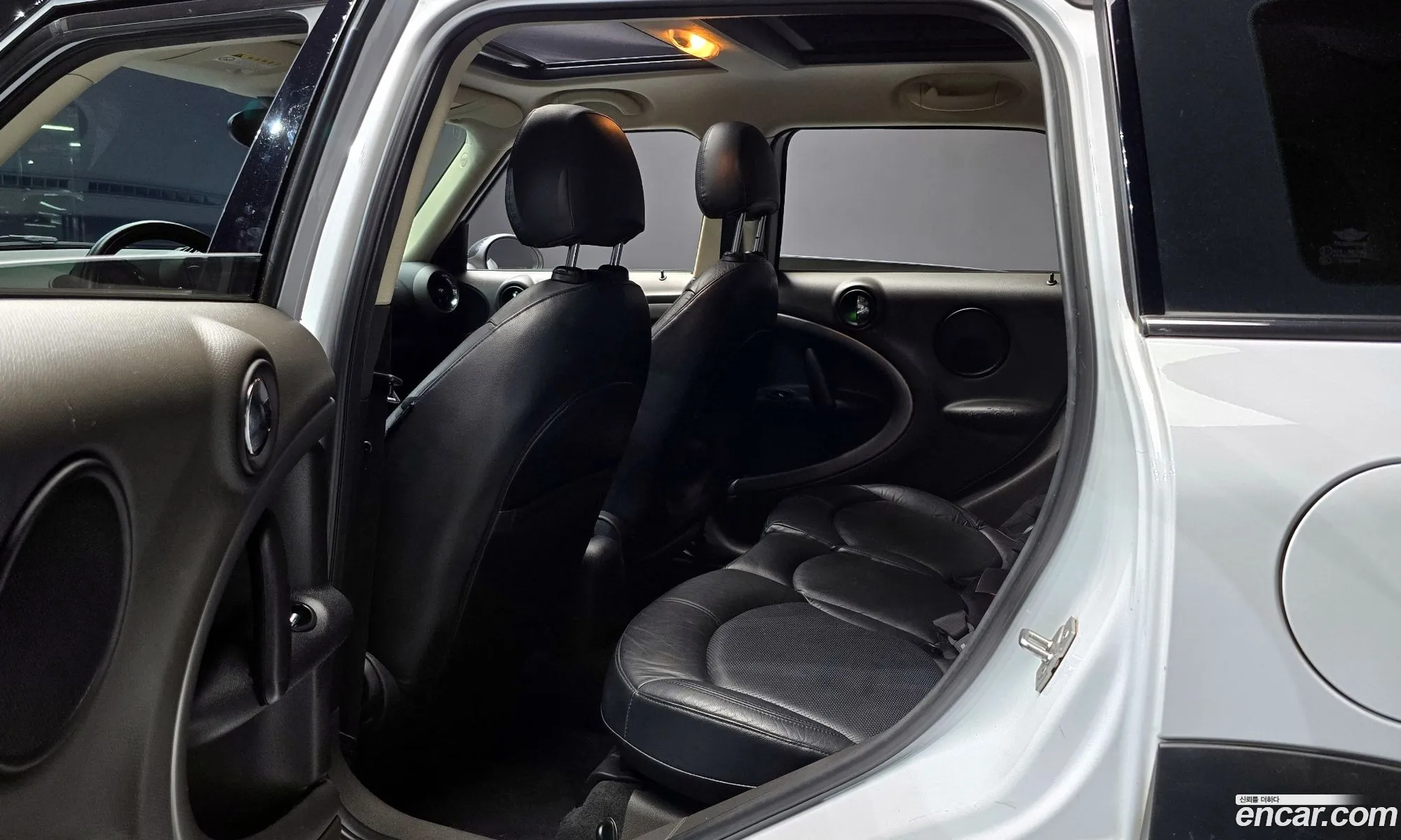 Mini Cooper Countryman 2011 WMWZB3109BWL02191 — 19