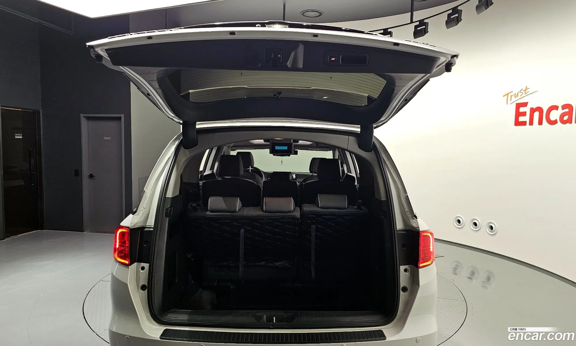 Honda Odyssey 2022 5KBRL6890NB600551 — 16