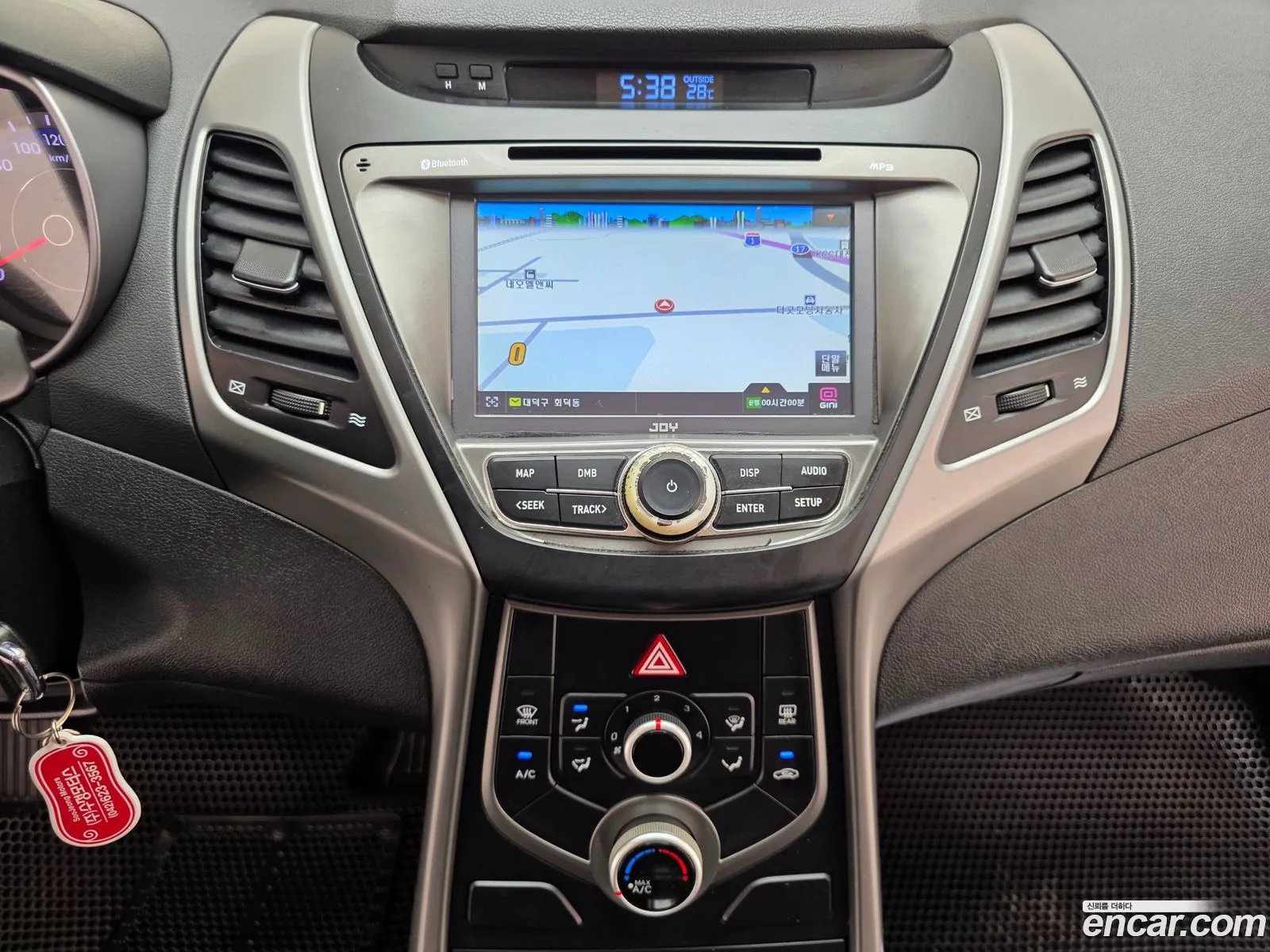 Hyundai Elantra 2015 — 14