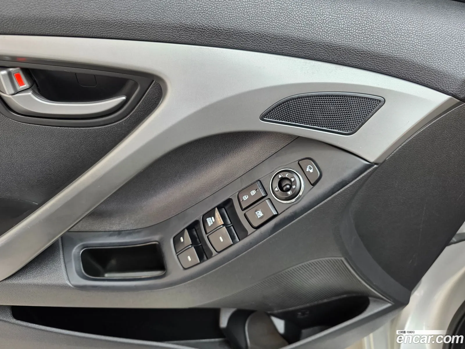 Hyundai Elantra 2015 — 5