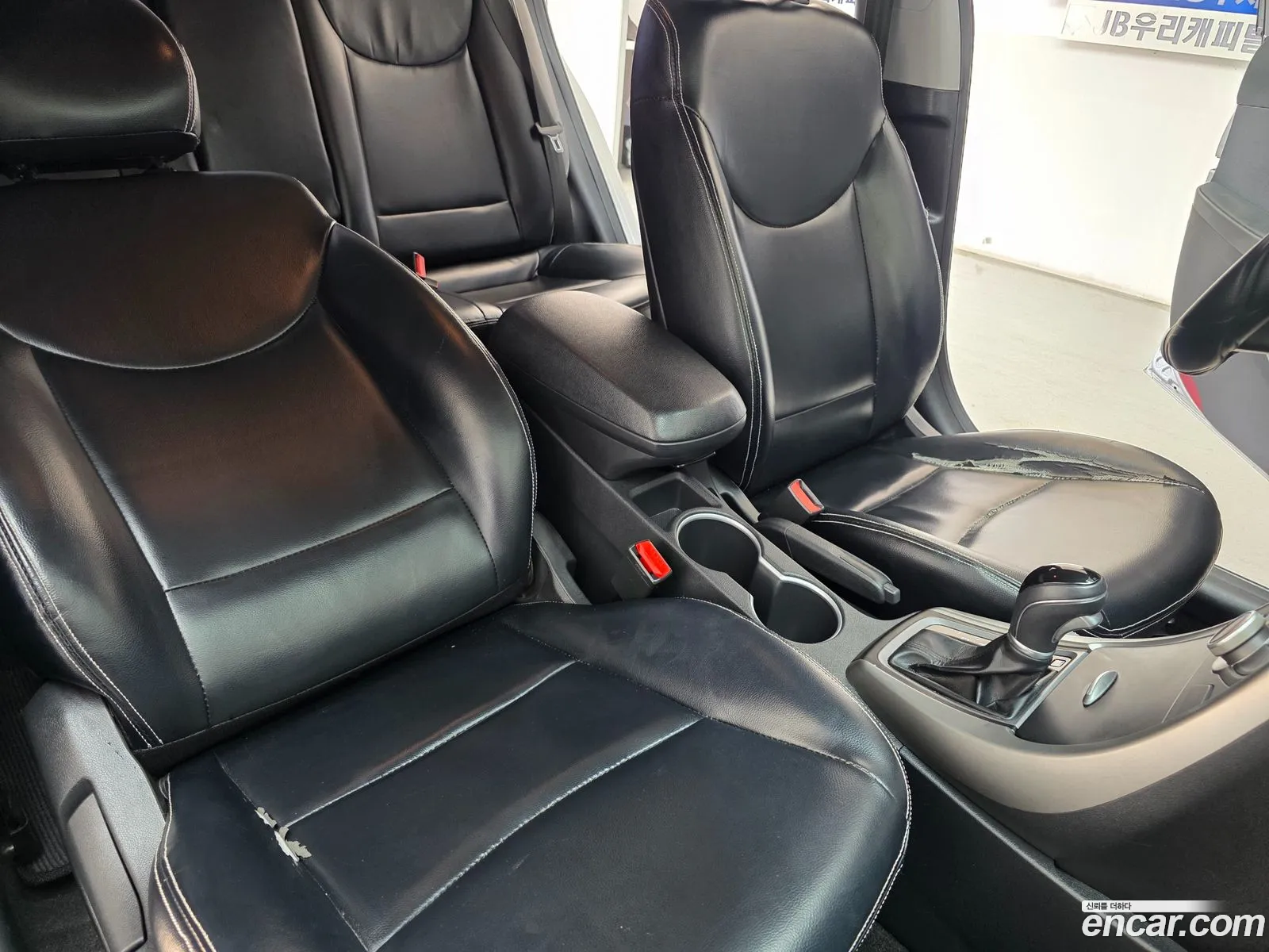 Hyundai Elantra 2015 — 19