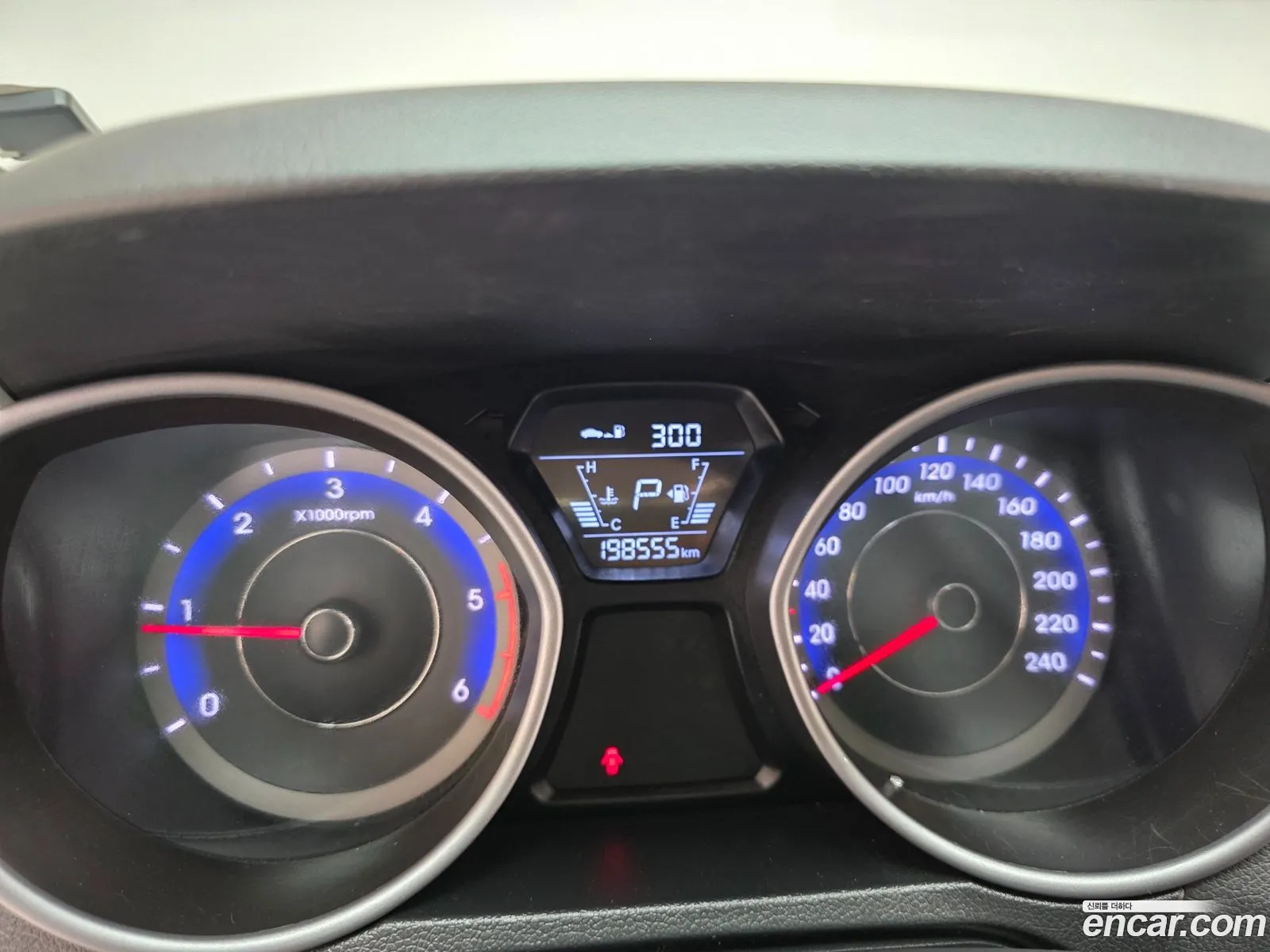 Hyundai Elantra 2015 — 2