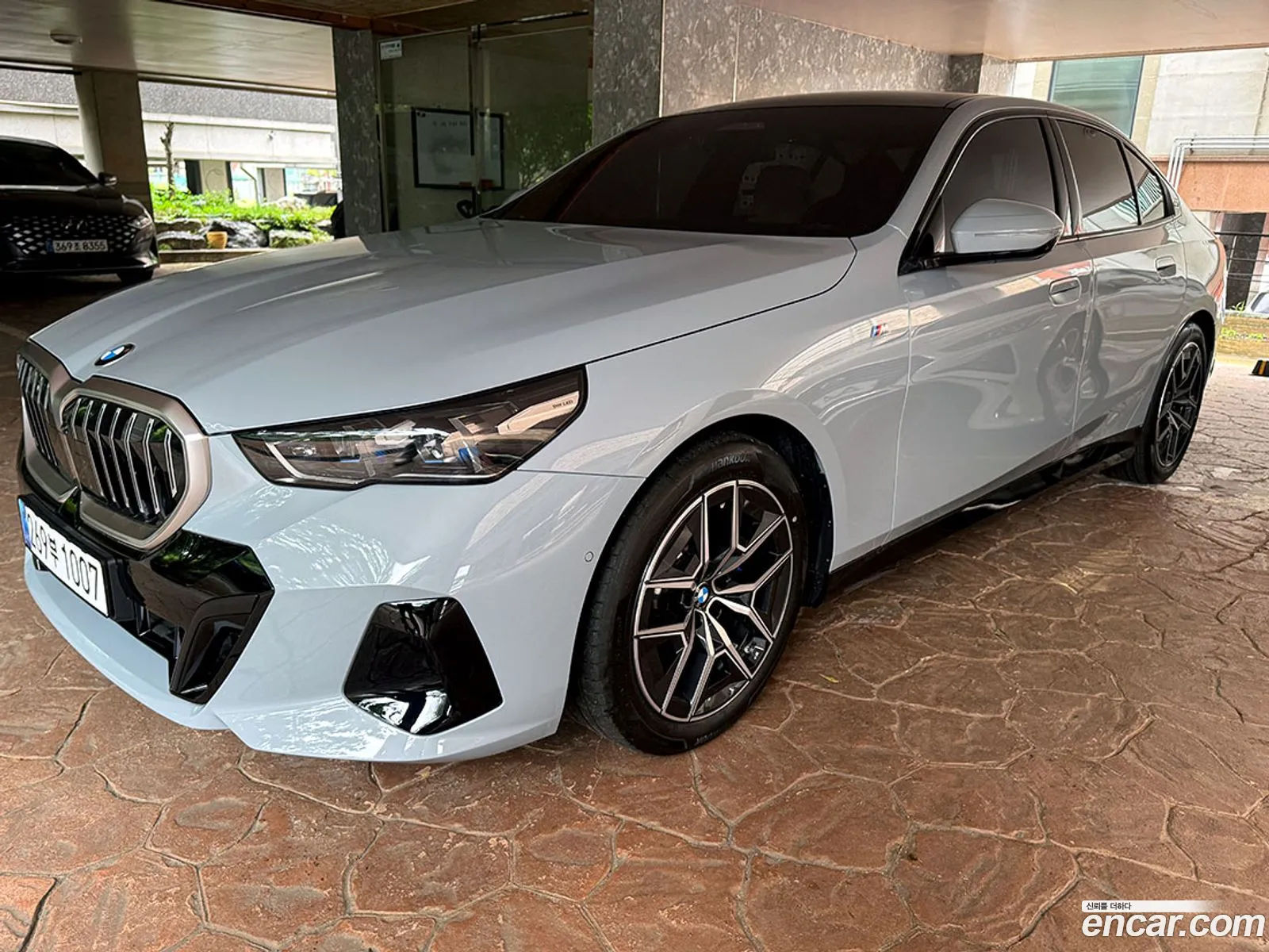 BMW 5 Series 2025 — 10