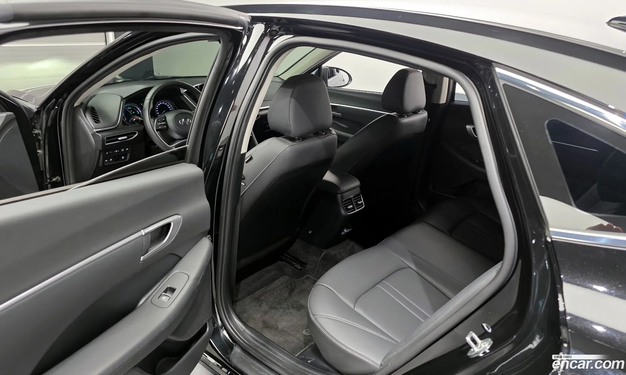 Hyundai Sonata Hybrid 2021 — 19