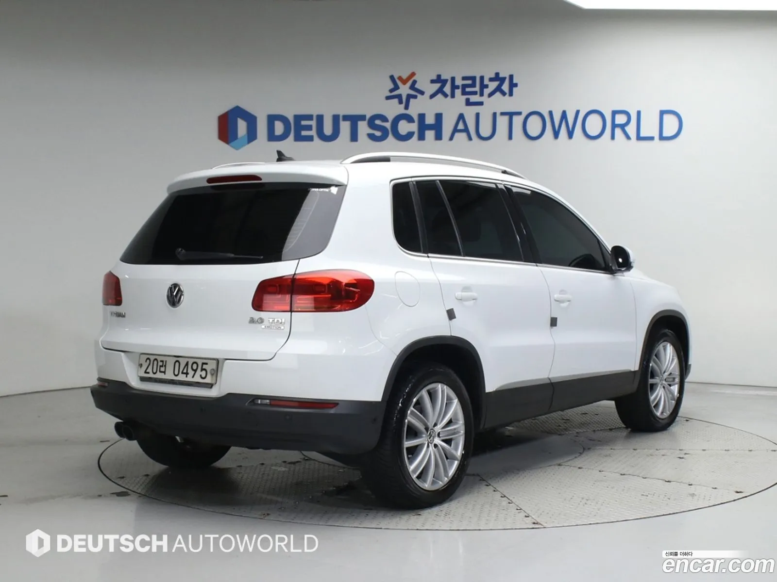Volkswagen Tiguan 2015 — 16