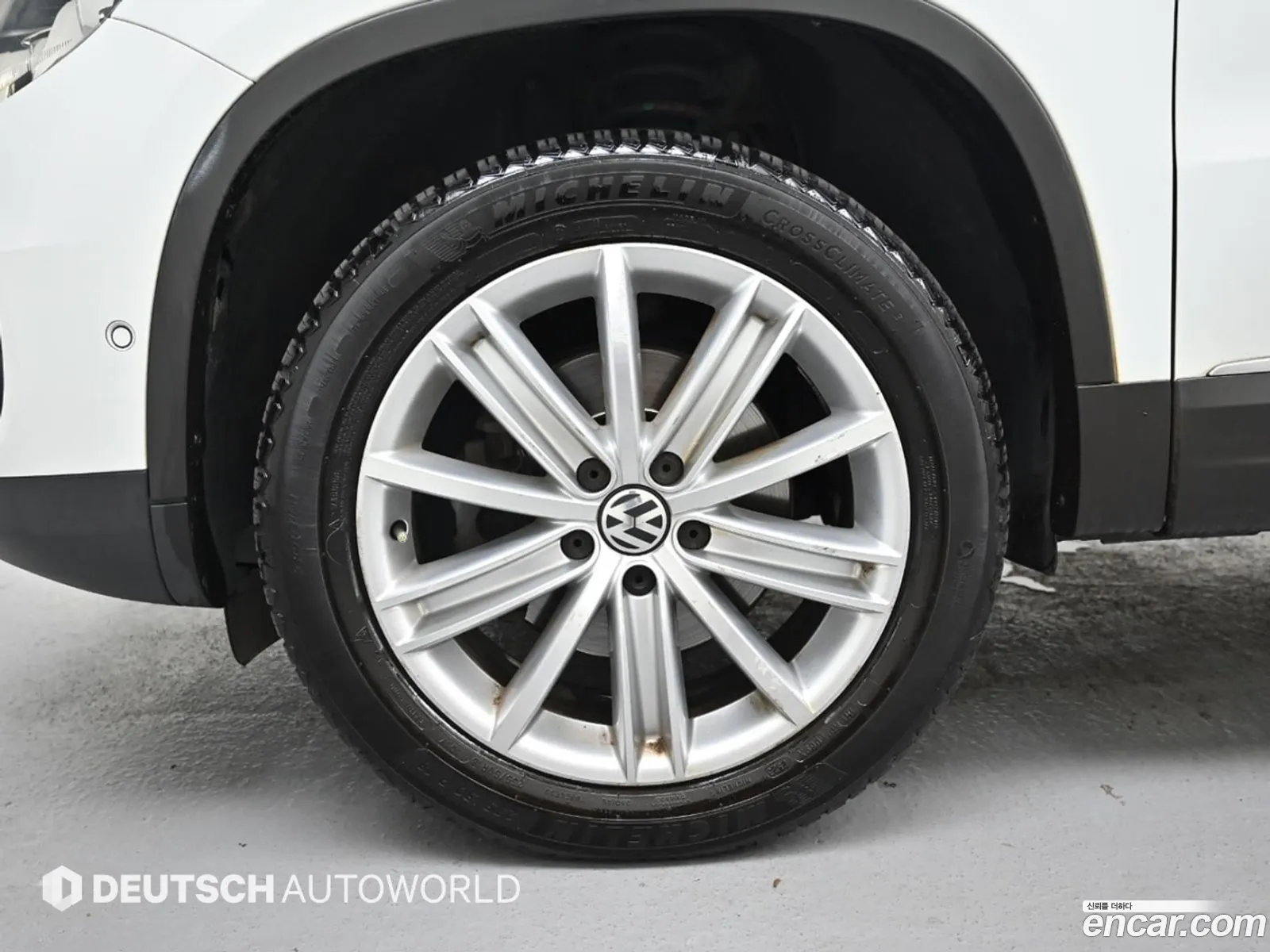 Volkswagen Tiguan 2015 — 18