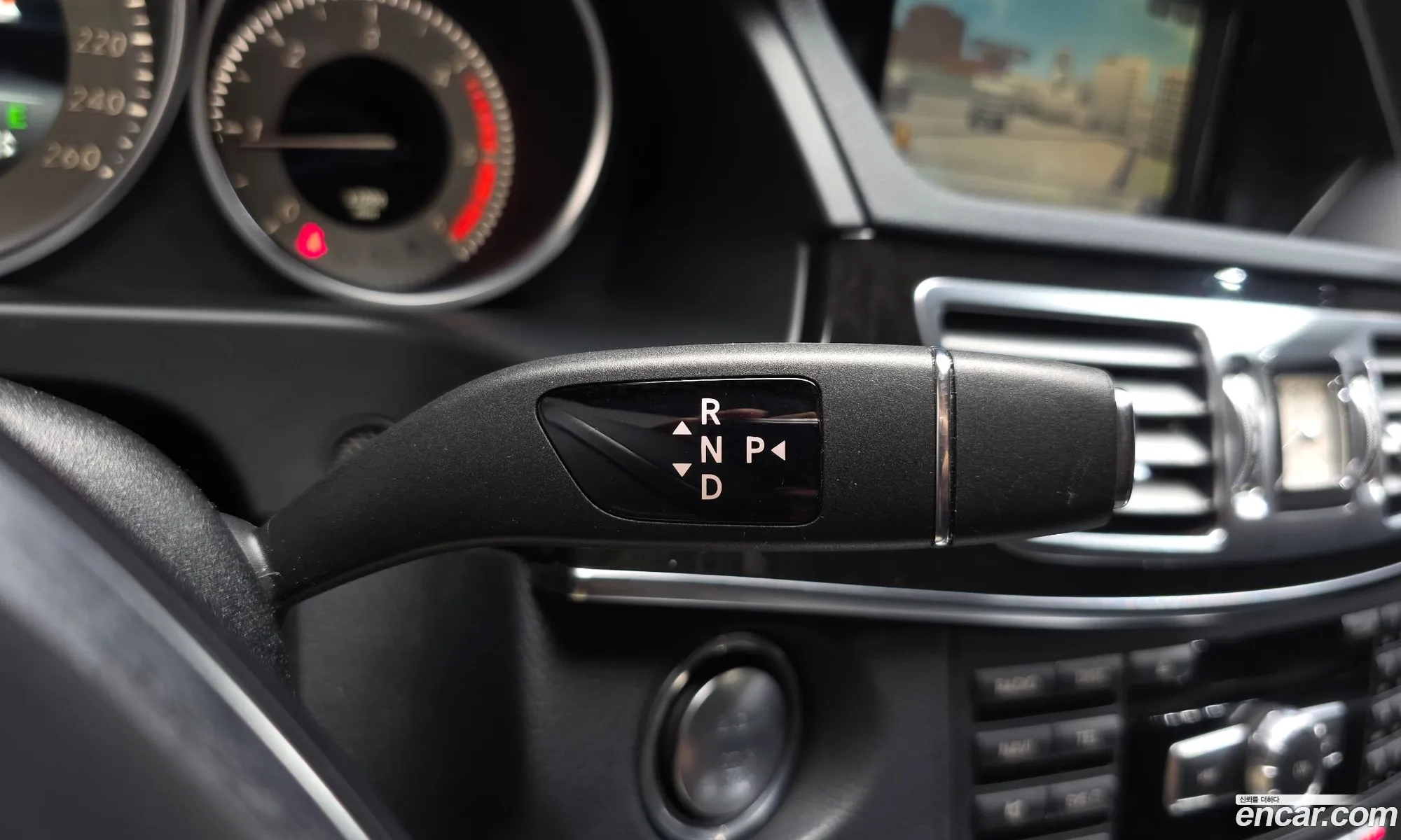 Mercedes-Benz E-Class W212 2014 WDDHF0CB6EB012427 — 5
