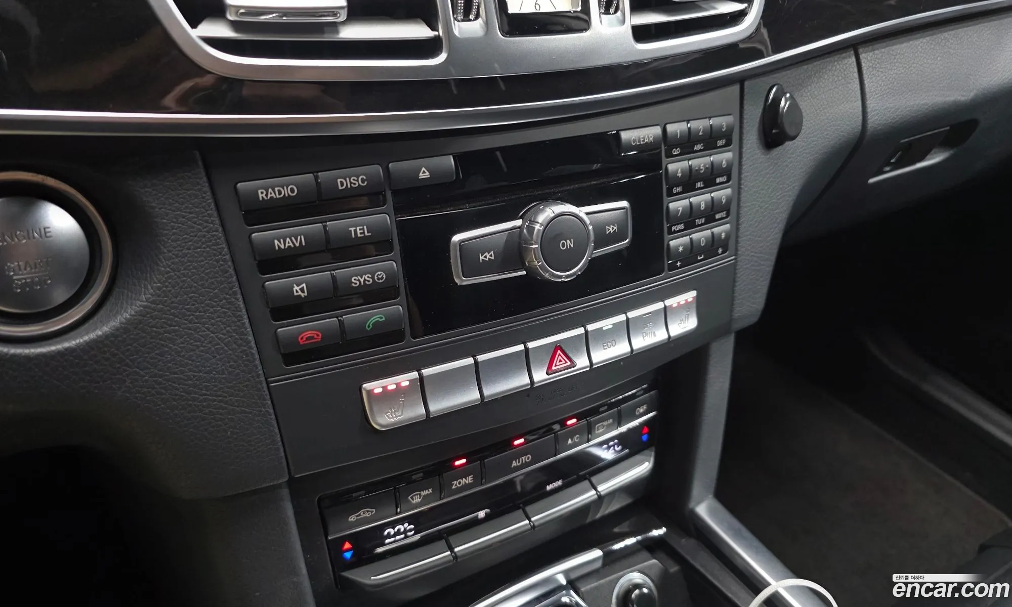 Mercedes-Benz E-Class W212 2014 WDDHF0CB6EB012427 — 19