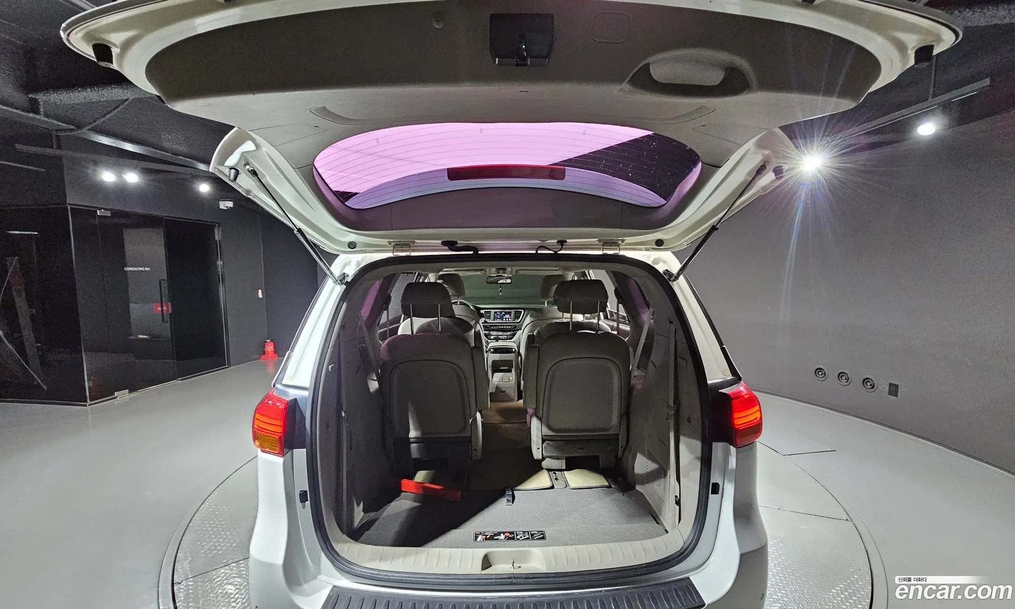 Kia Carnival 2018 — 19
