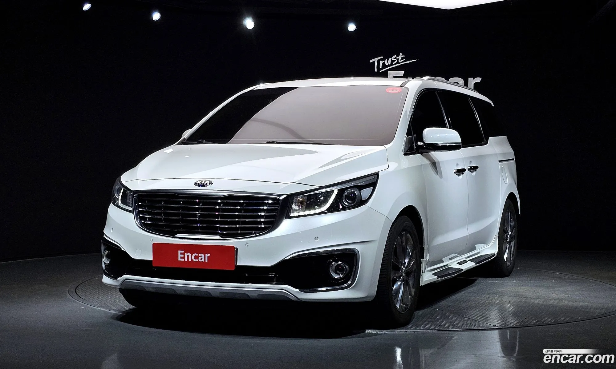 Kia Carnival 2018 — 2