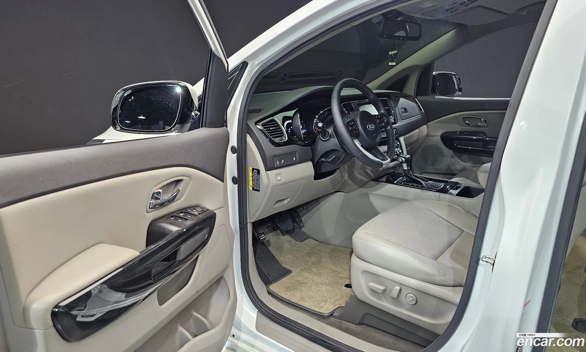 Kia Carnival 2018 — 10