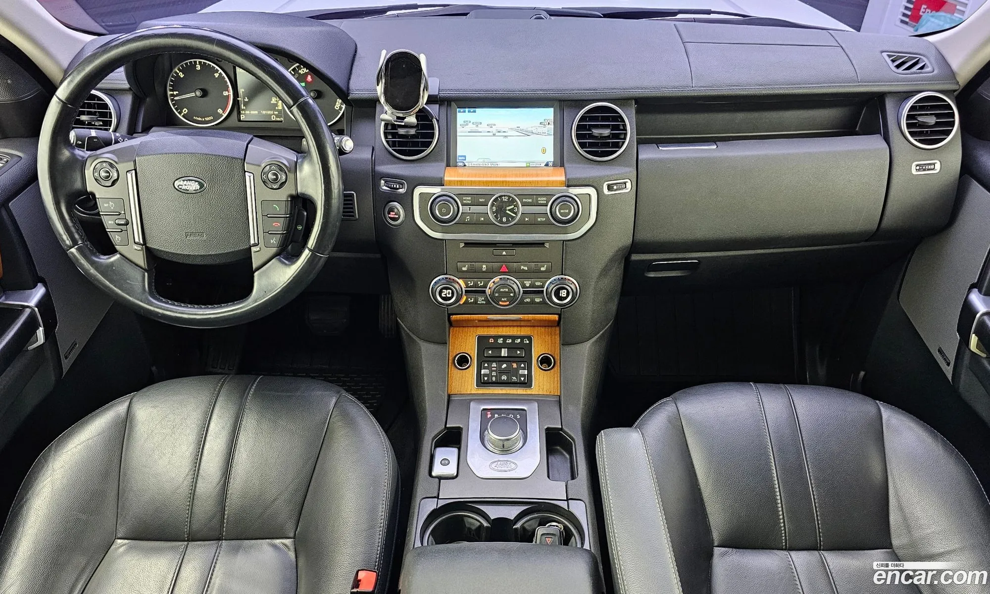 Land Rover Discovery 4 2015 SALLAAAG6FA739954 — 4