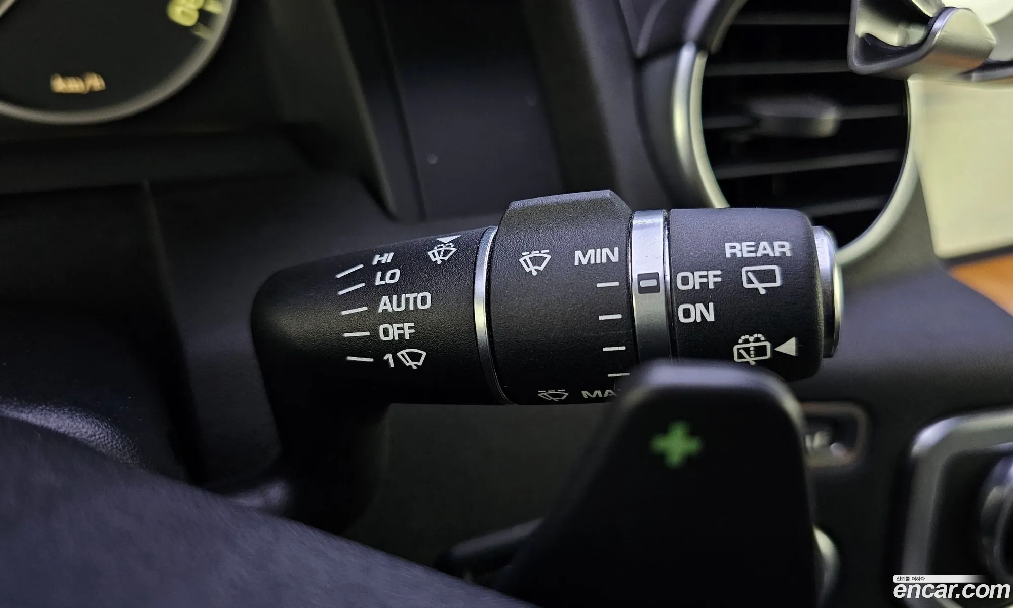 Land Rover Discovery 4 2015 SALLAAAG6FA739954 — 3