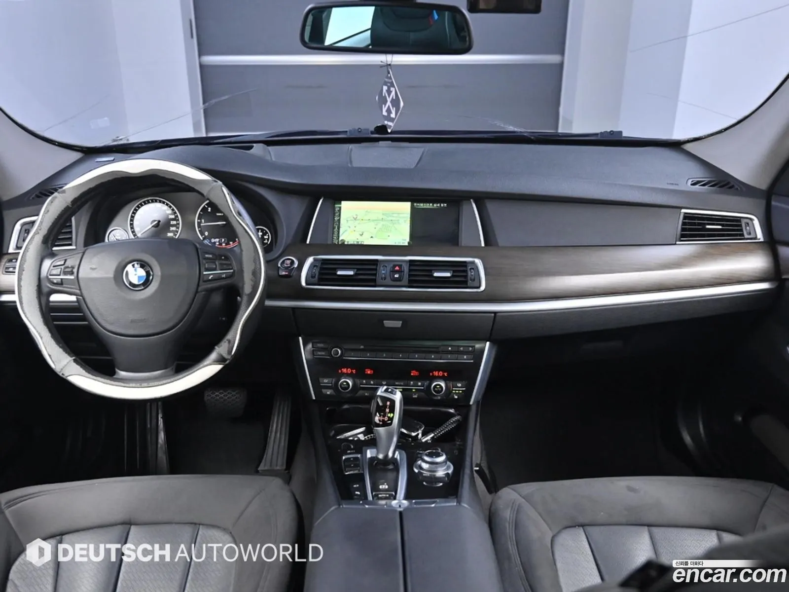 BMW 5 Series GT 2012 — 15