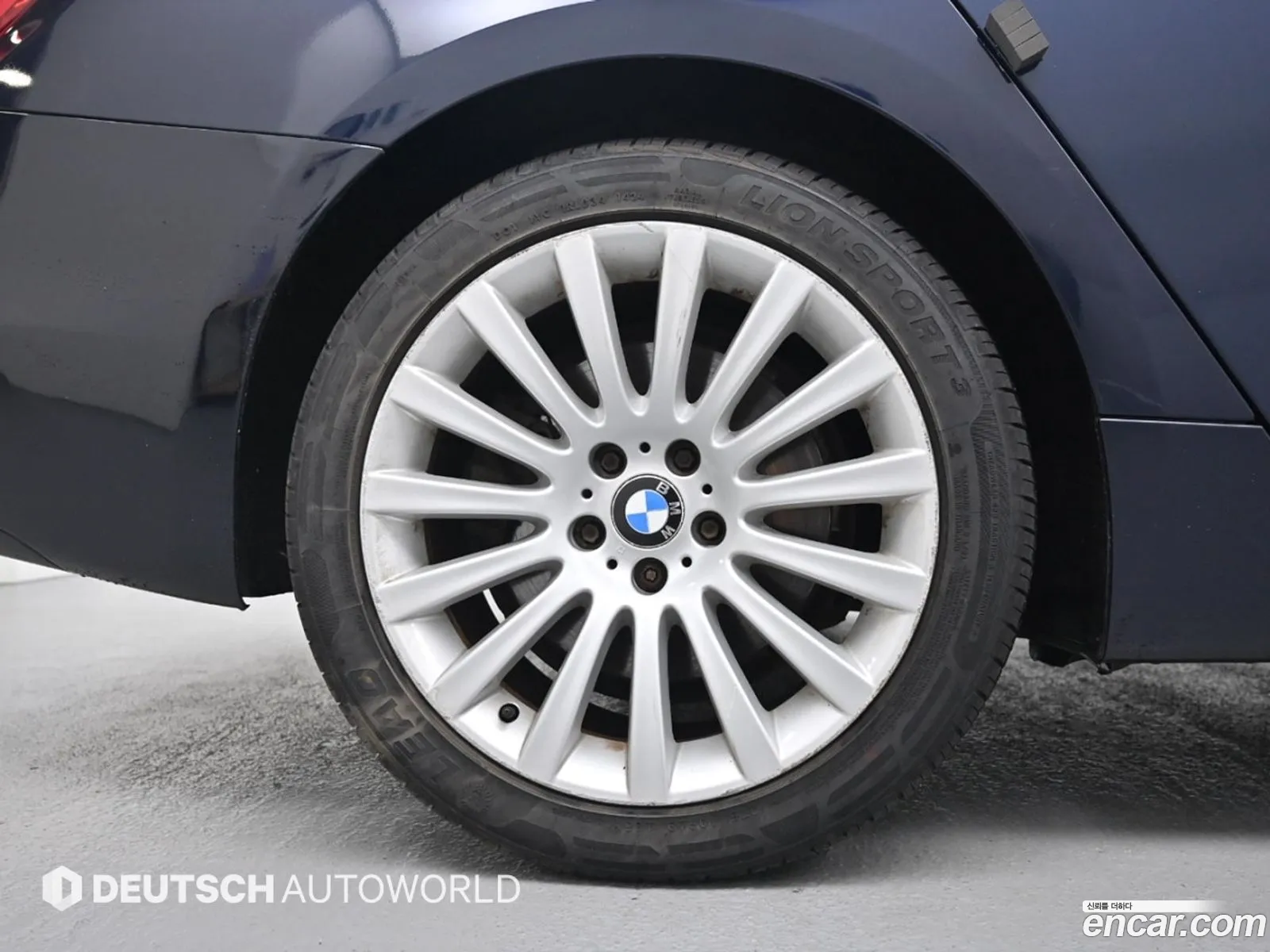 BMW 5 Series GT 2012 — 3