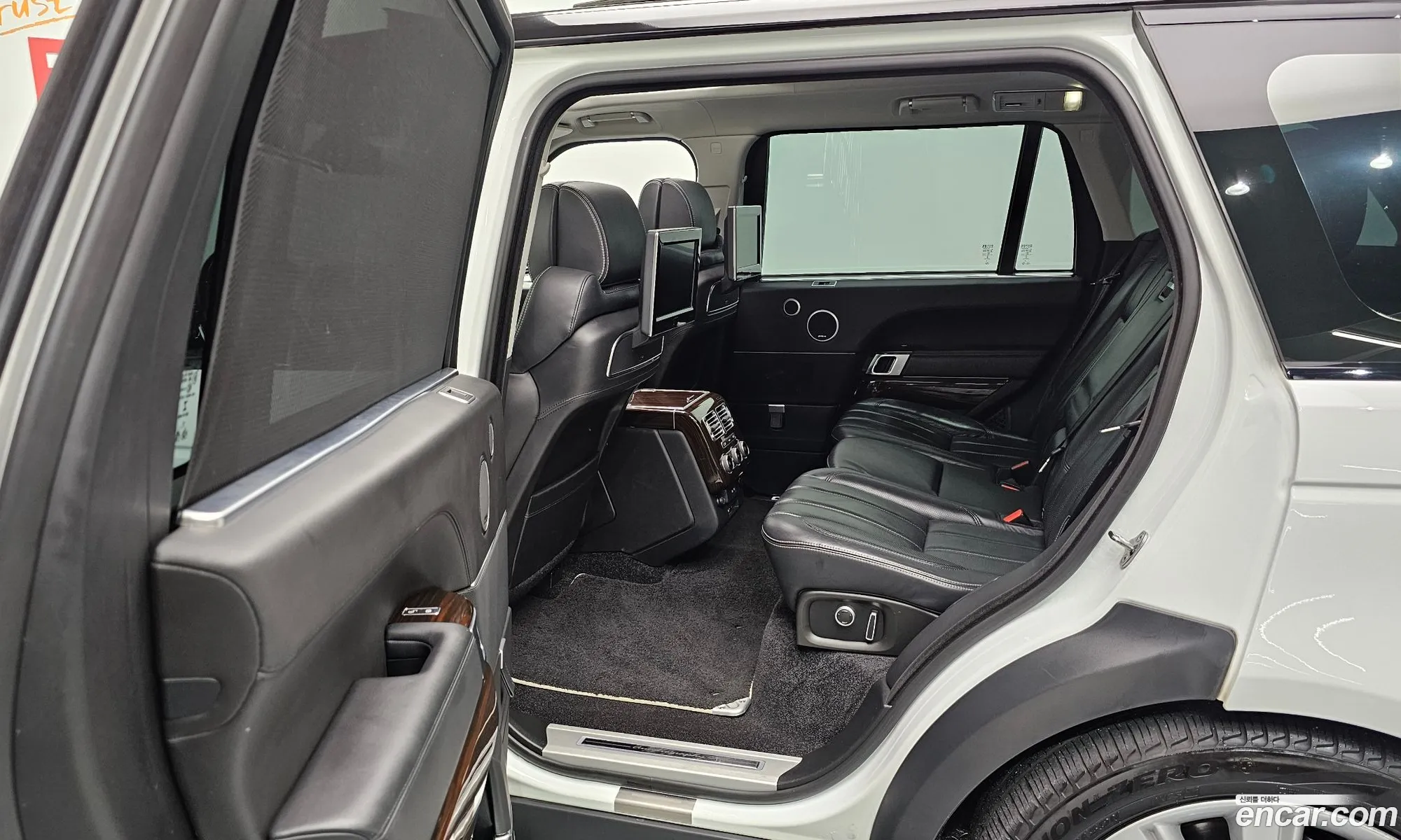 Land Rover Range Rover 2016 SALGA3JF0GA277986 — 7