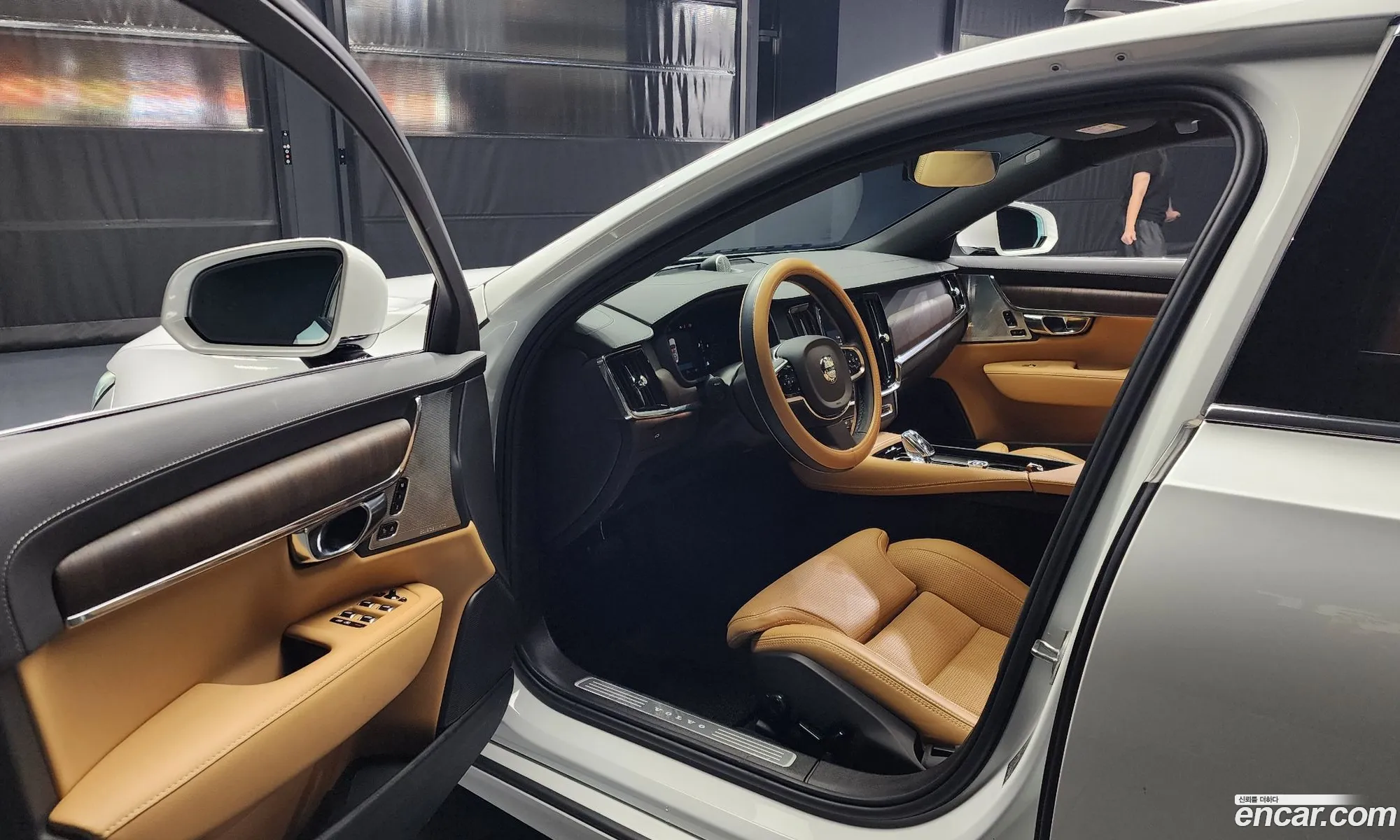 Volvo S90 2024 LVYPT0623RP413624 — 16