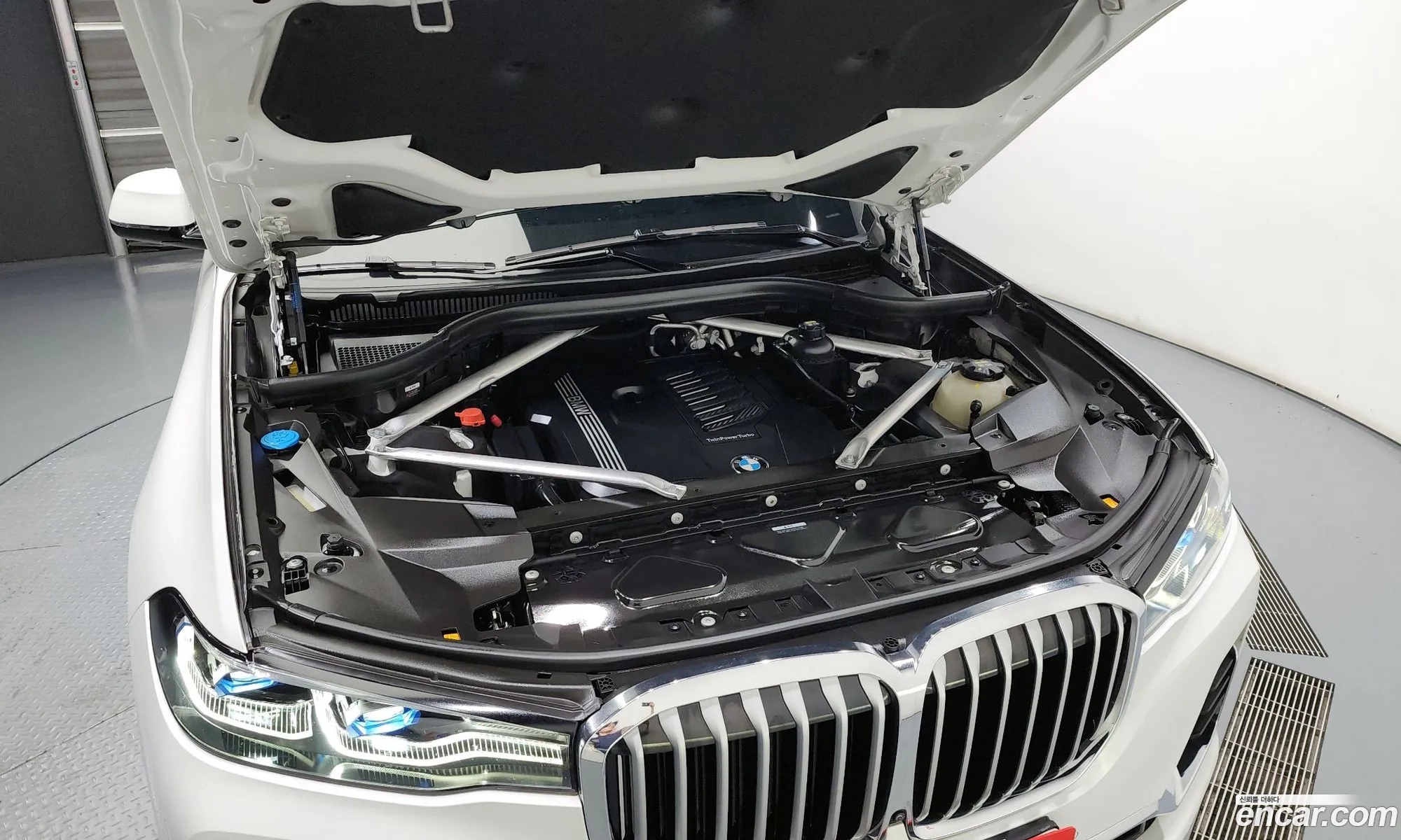 BMW X7 2021 WBACW2105M9E97635 — 19