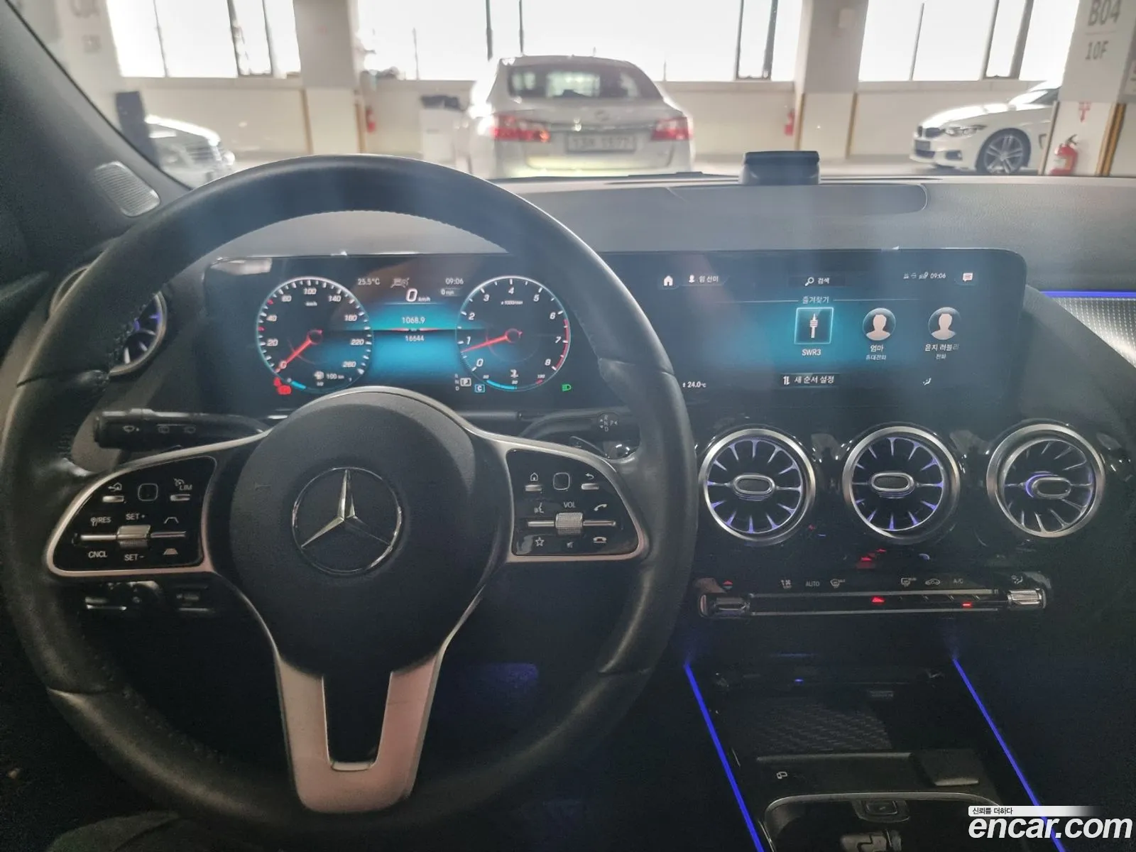 Mercedes-Benz GLA-Class H247 2021 — 15