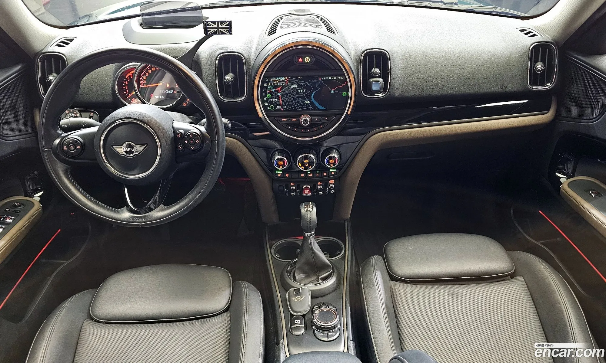 Mini Cooper D Countryman 2018 — 17