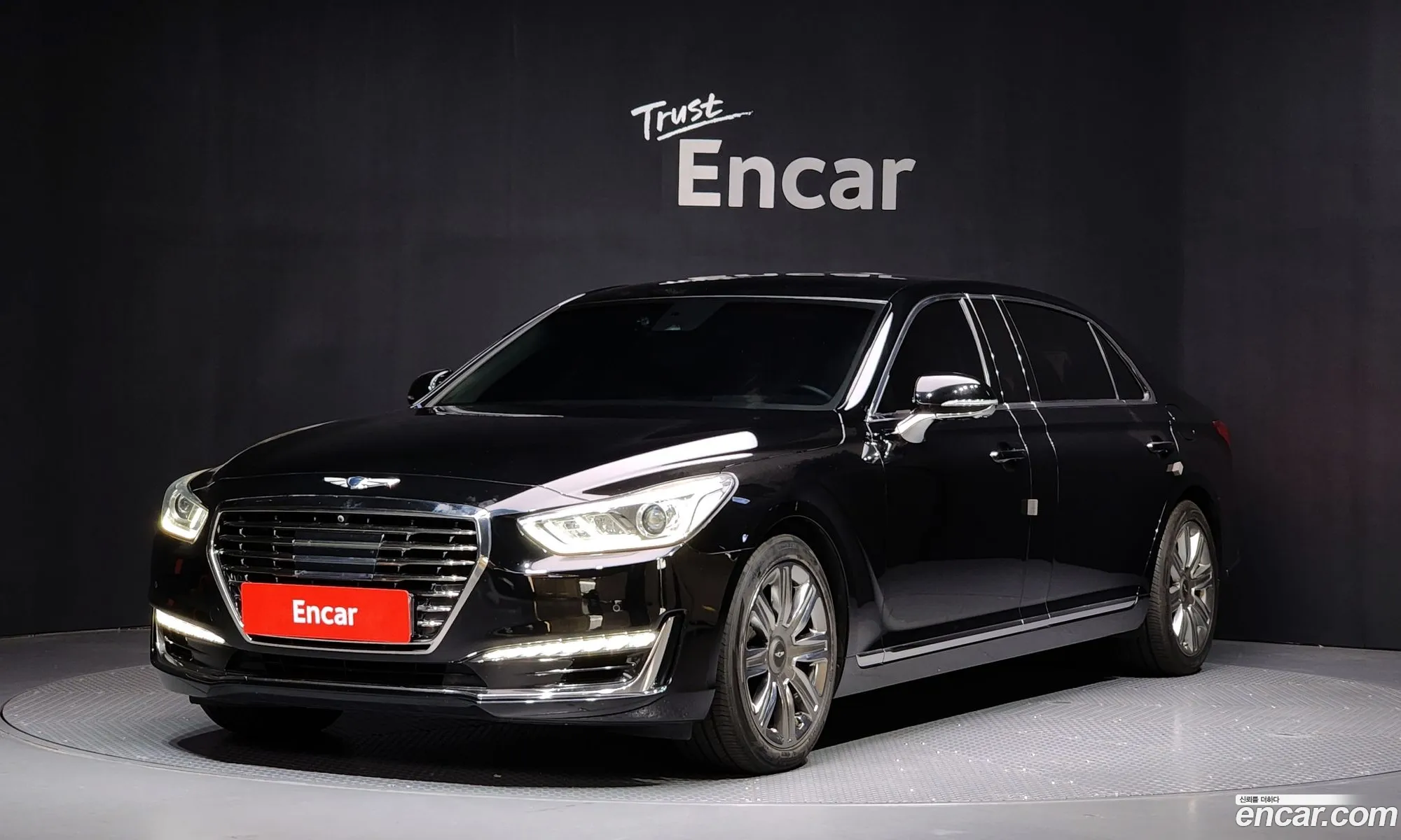 Genesis EQ900 2016 — 11