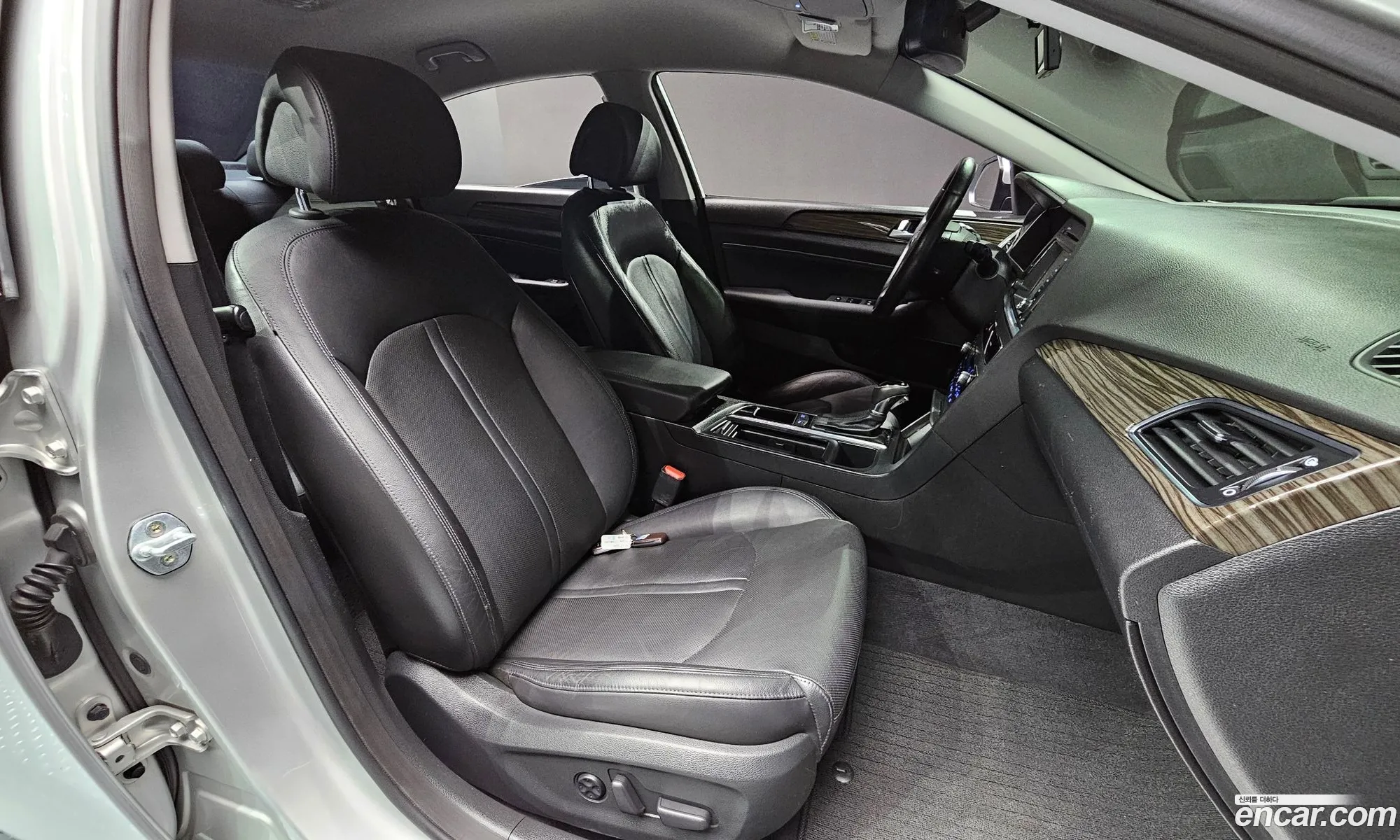Hyundai LF Sonata 2014 — 8