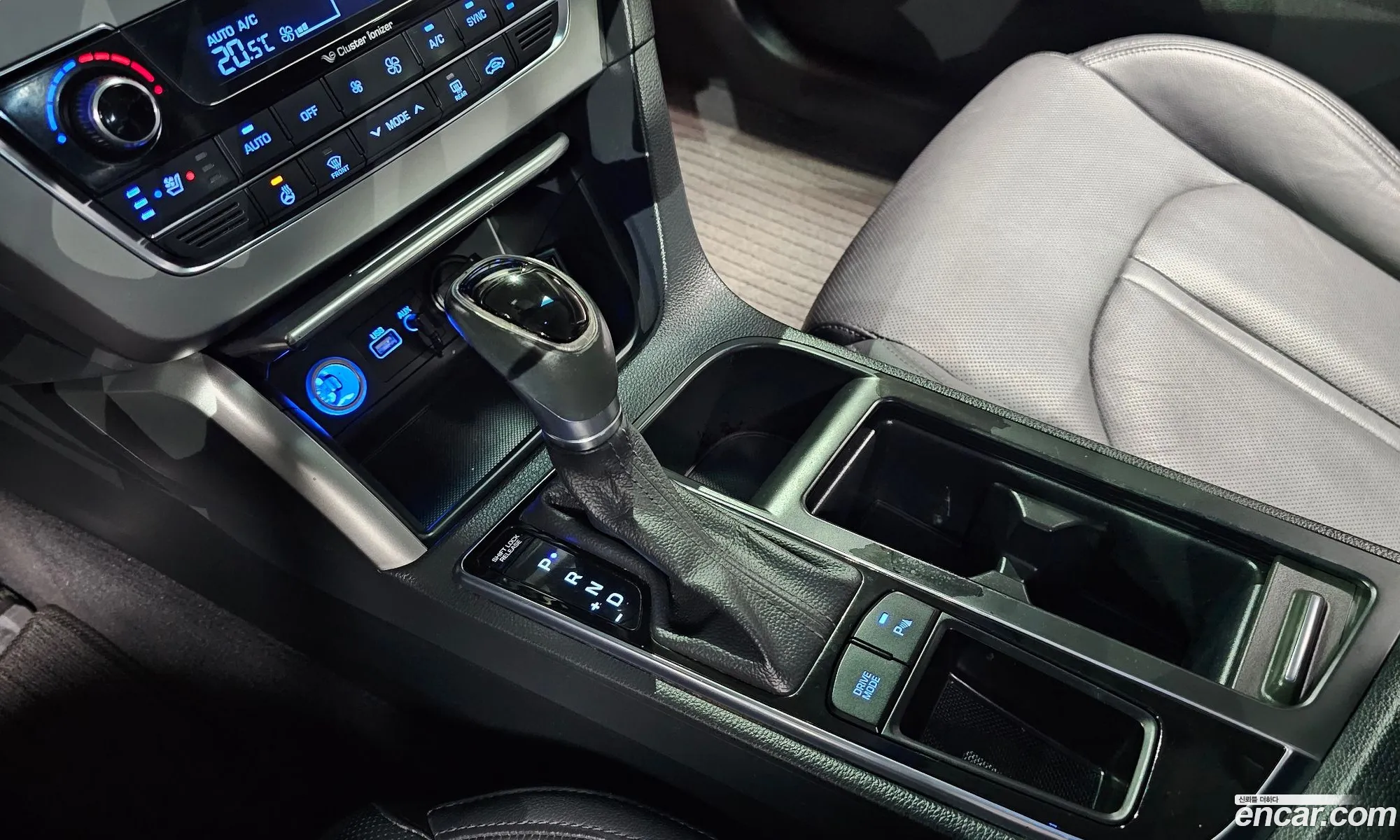 Hyundai LF Sonata 2014 — 19