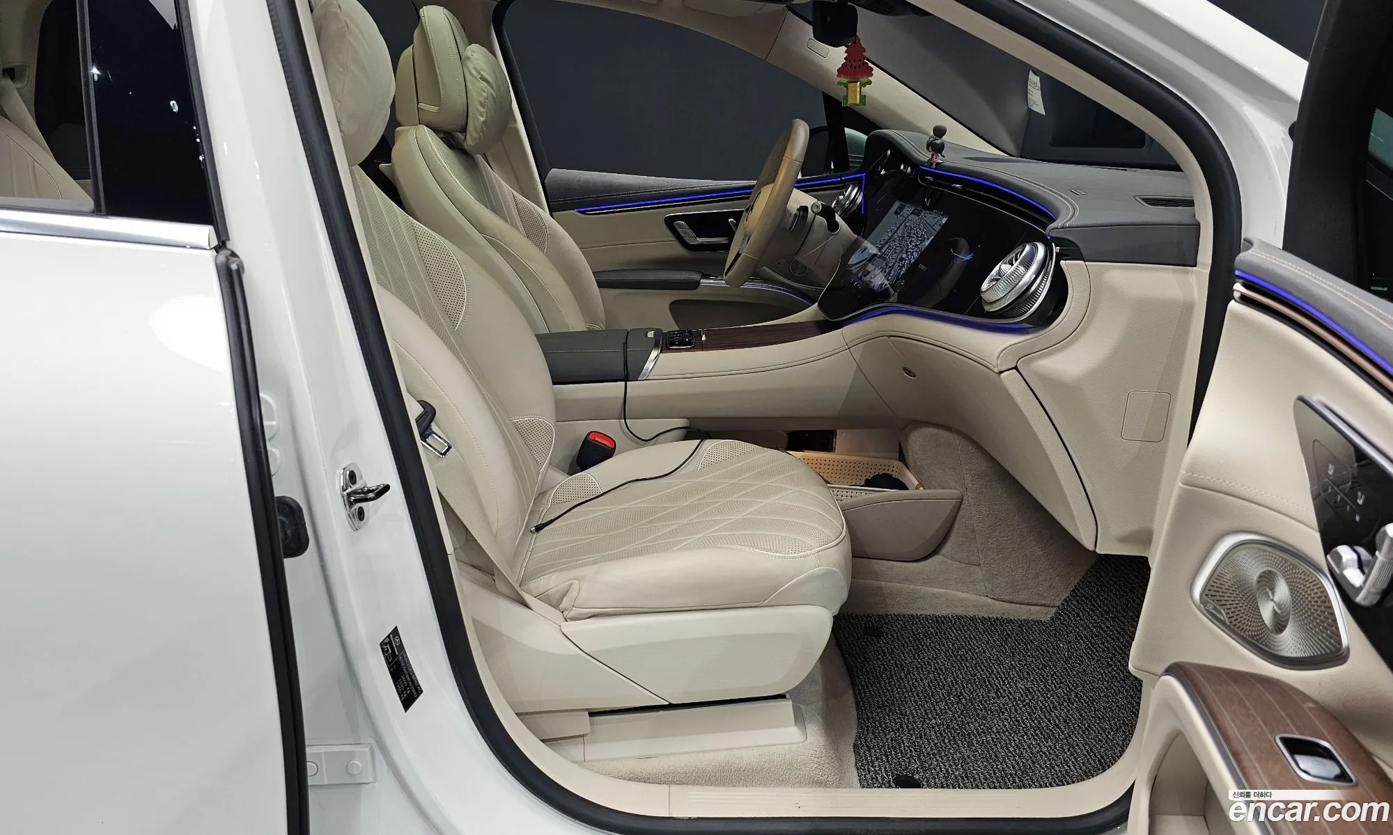 Mercedes-Benz EQS SUV X296 2023 — 6